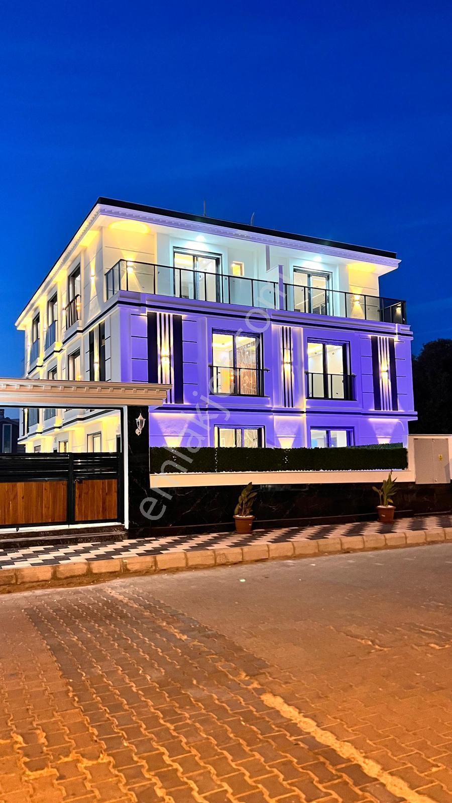 Aydın Didim Çamlık'ta Merkezi Konumda Satılık 4+1 Havuzlu Sıfır Villa - Görsel 3