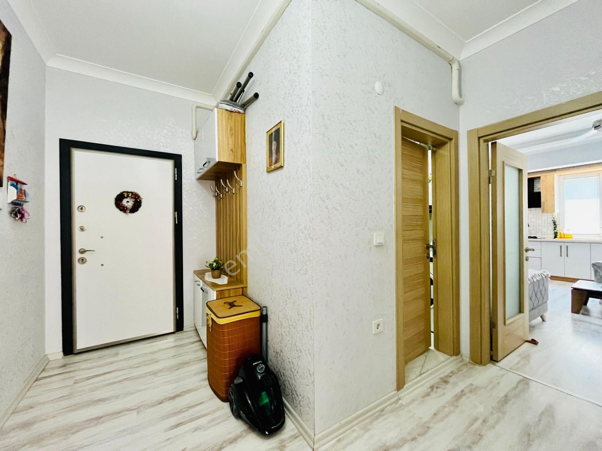 Yetki Yükselde Akçayın En Geniş En Ferah Satılık 1+1 Lüx Dairesi - Görsel 4