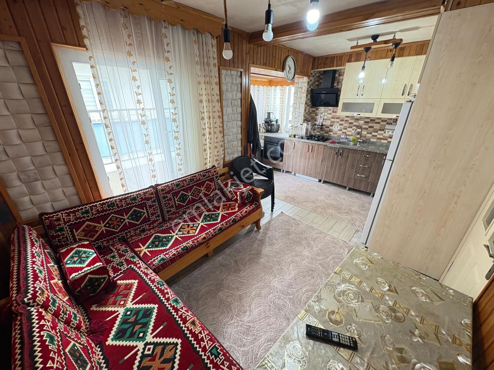 Prestij'den Cumhuriyet'te Sosyete Pazar Civarı Temiz 3+1 Daire - Görsel 8