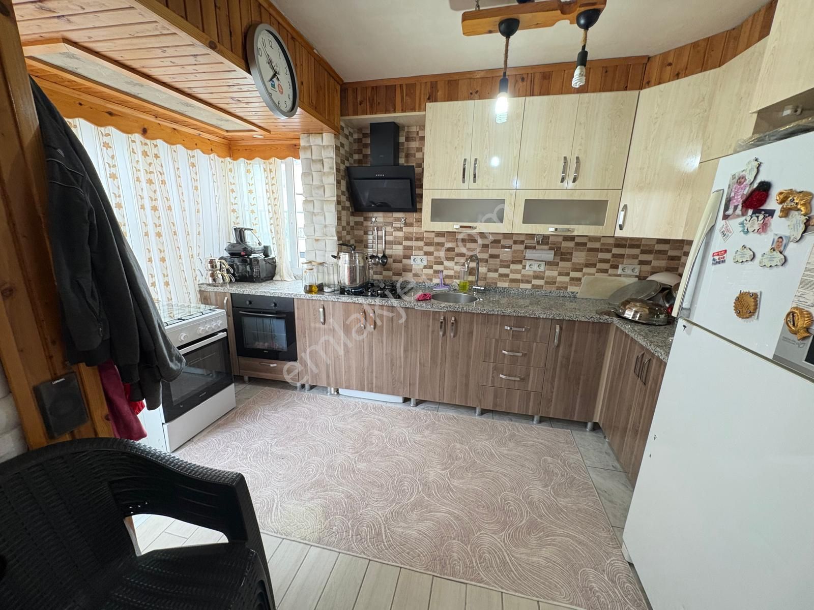 Prestij'den Cumhuriyet'te Sosyete Pazar Civarı Temiz 3+1 Daire - Görsel 2