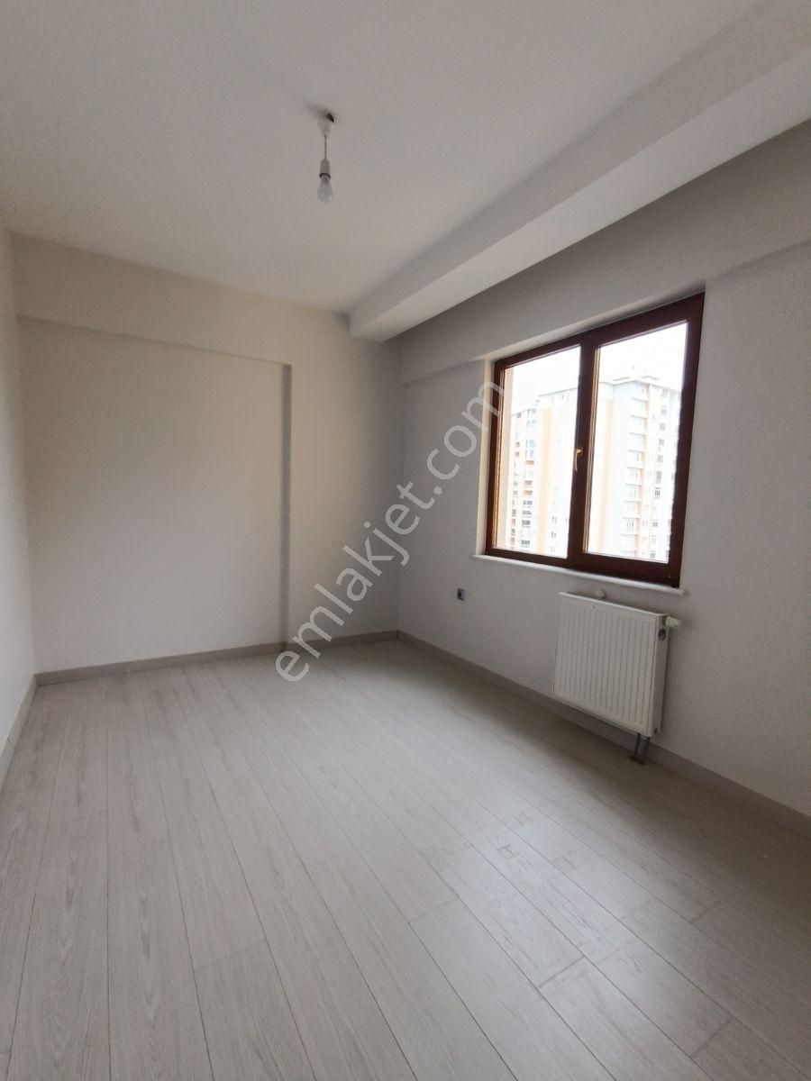 Pratik Den// Serkent Cadde Üstü Kiralık 4+1 - Görsel 35