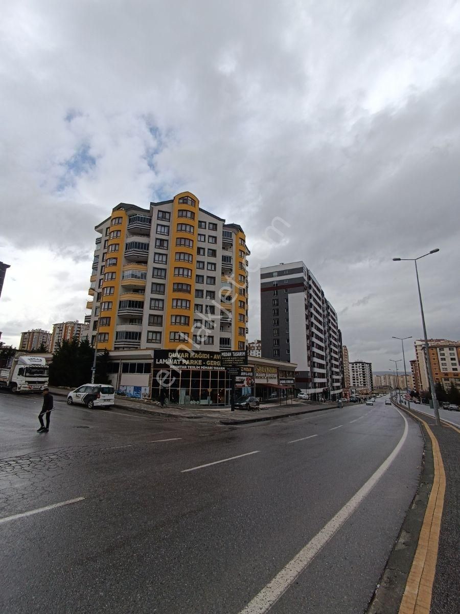 Pratik Den// Serkent Cadde Üstü Kiralık 4+1