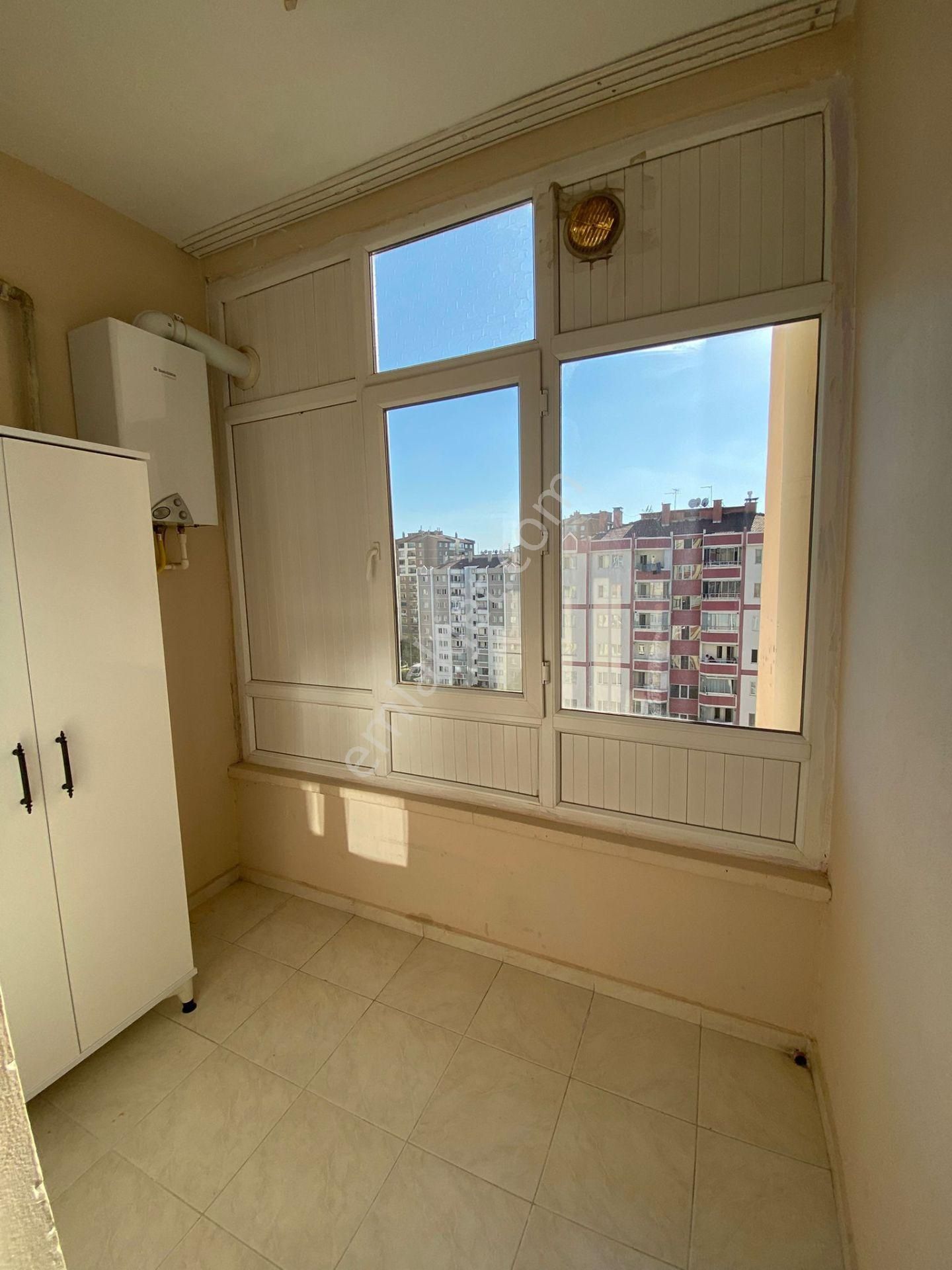 İldem 3 Tarnvay Duragı Hemen Yanında 3+1 Ara Kat Kiralık Daire - Görsel 12