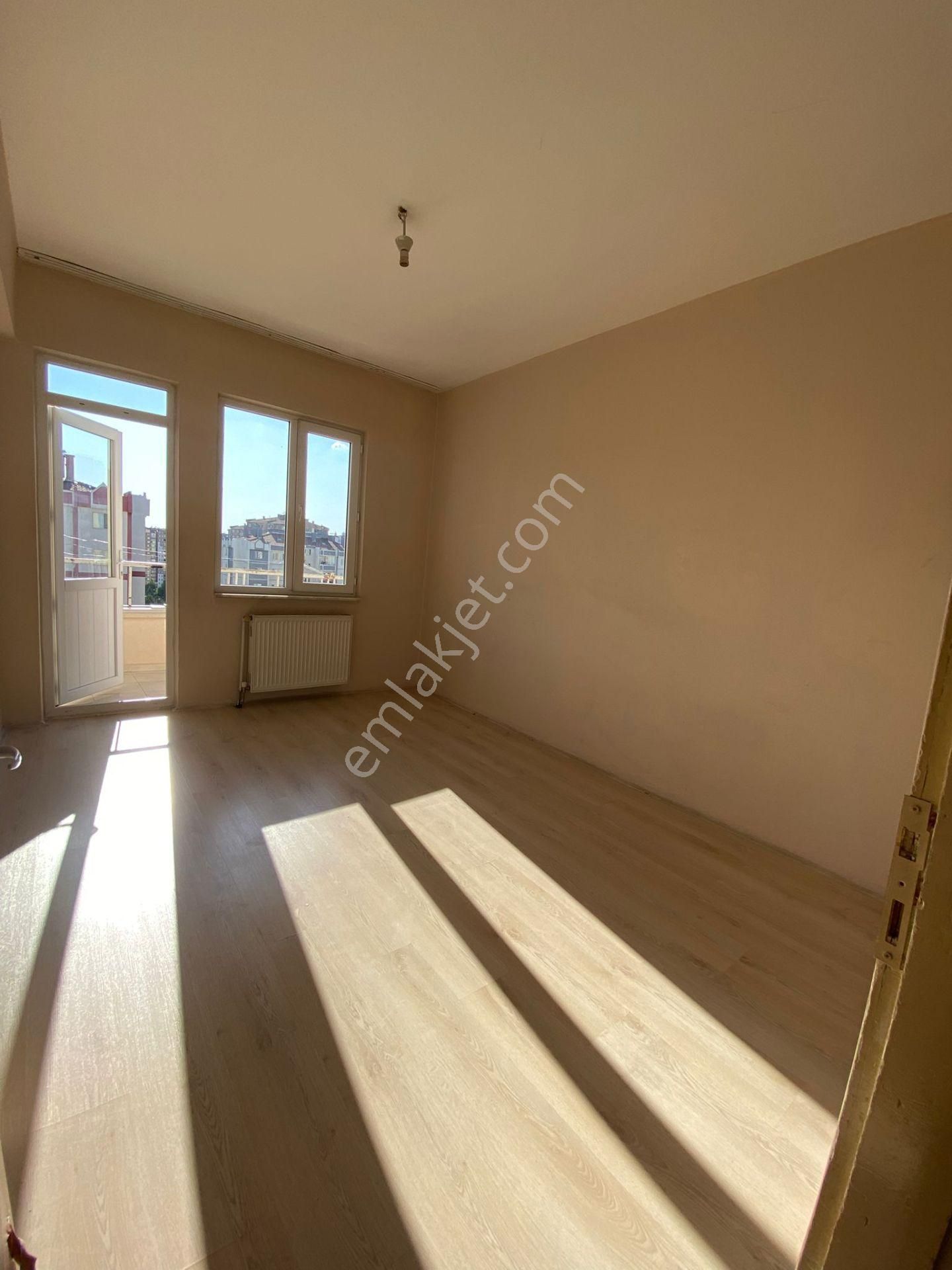 İldem 3 Tarnvay Duragı Hemen Yanında 3+1 Ara Kat Kiralık Daire - Görsel 5