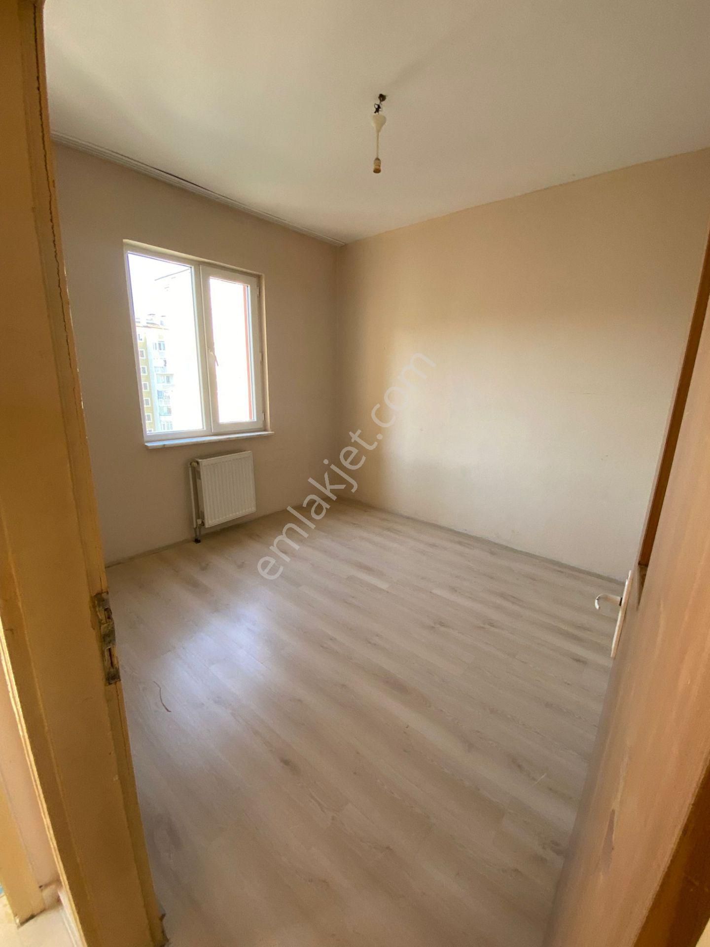 İldem 3 Tarnvay Duragı Hemen Yanında 3+1 Ara Kat Kiralık Daire - Görsel 13