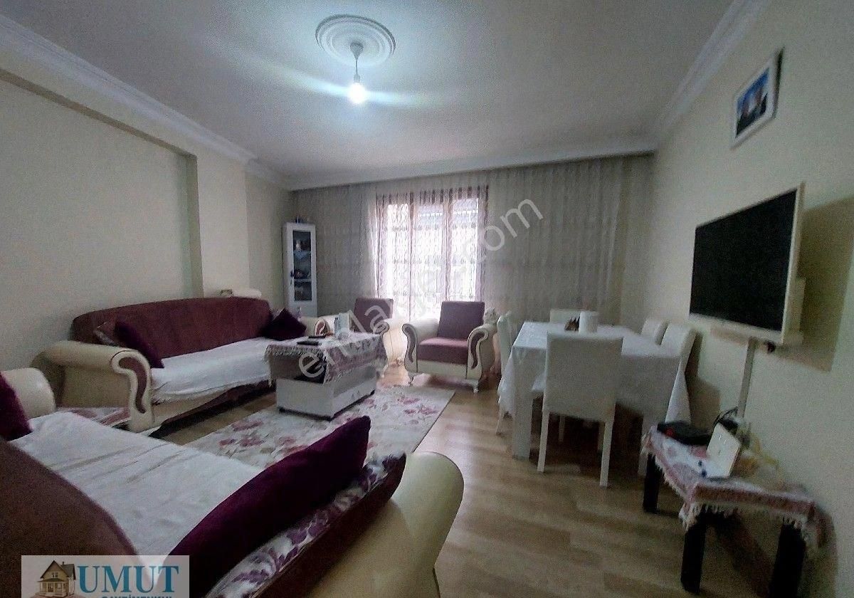 Gaziosmanpaşa Küçükköy Yeni Mah. Acil Satılık 3.kat 3+1 130 M2 Daire - Görsel 11