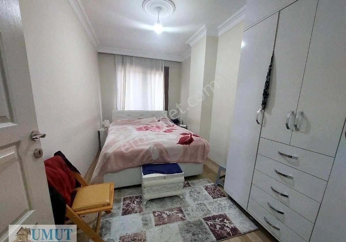 Gaziosmanpaşa Küçükköy Yeni Mah. Acil Satılık 3.kat 3+1 130 M2 Daire - Görsel 3