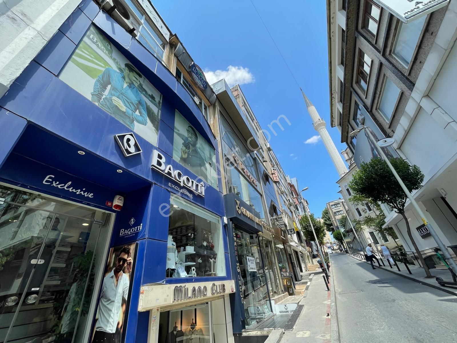 Şişli Osmanbey'de 4 Katlı Depolu Mağazalı Satılık İş Yeri Dükkan - Görsel 2