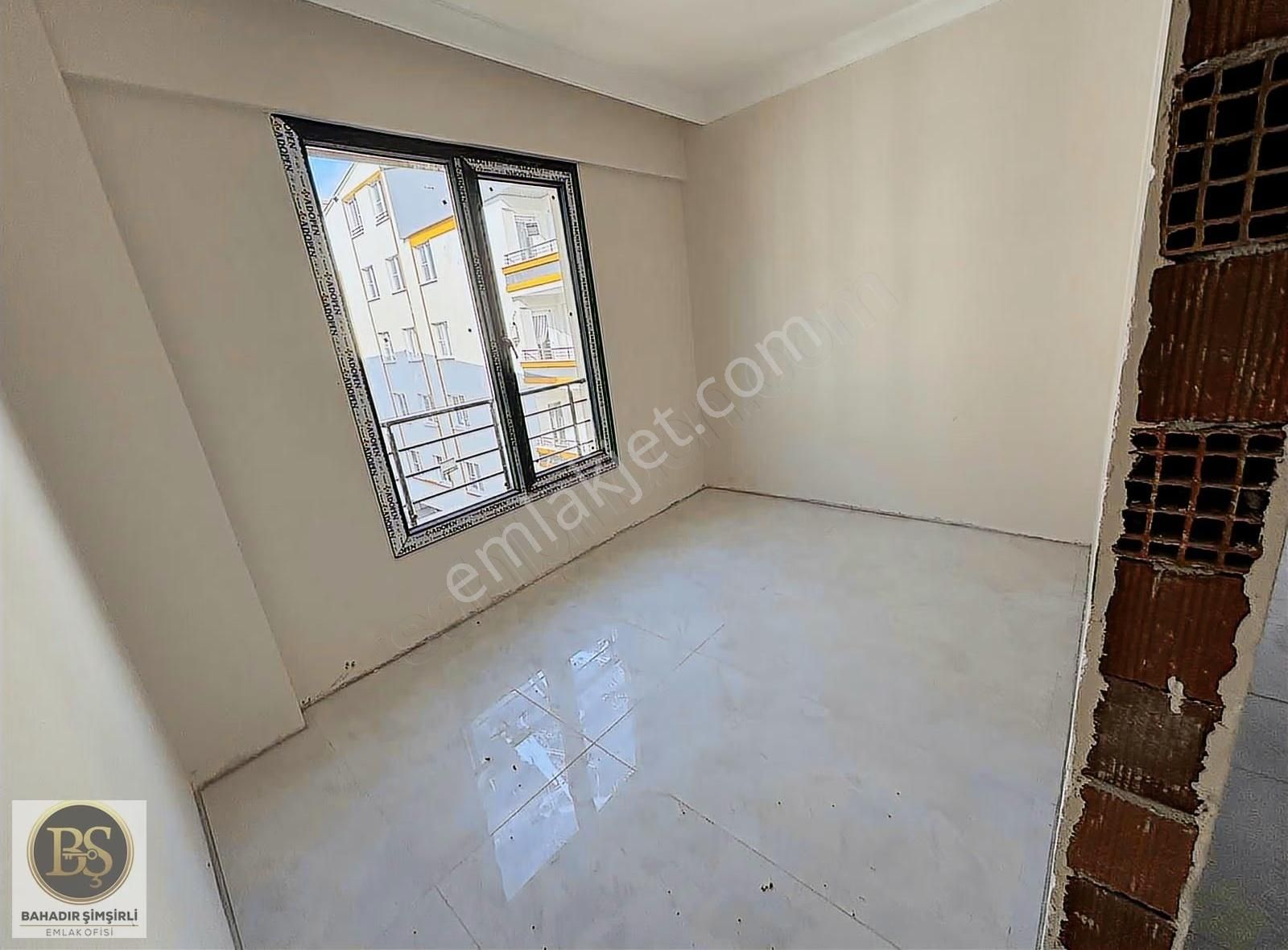 Bahadır Şimşirli'den Reşatbey Mahallesinde Satılık 2+1 Daire - Görsel 3