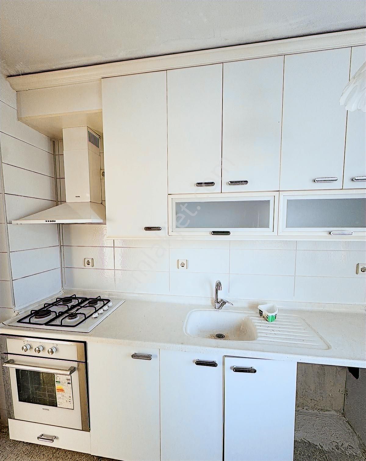 100.yıl Mah.eski Carrefour Girişi Yanı Kiralık 3+1 Daire - Görsel 15
