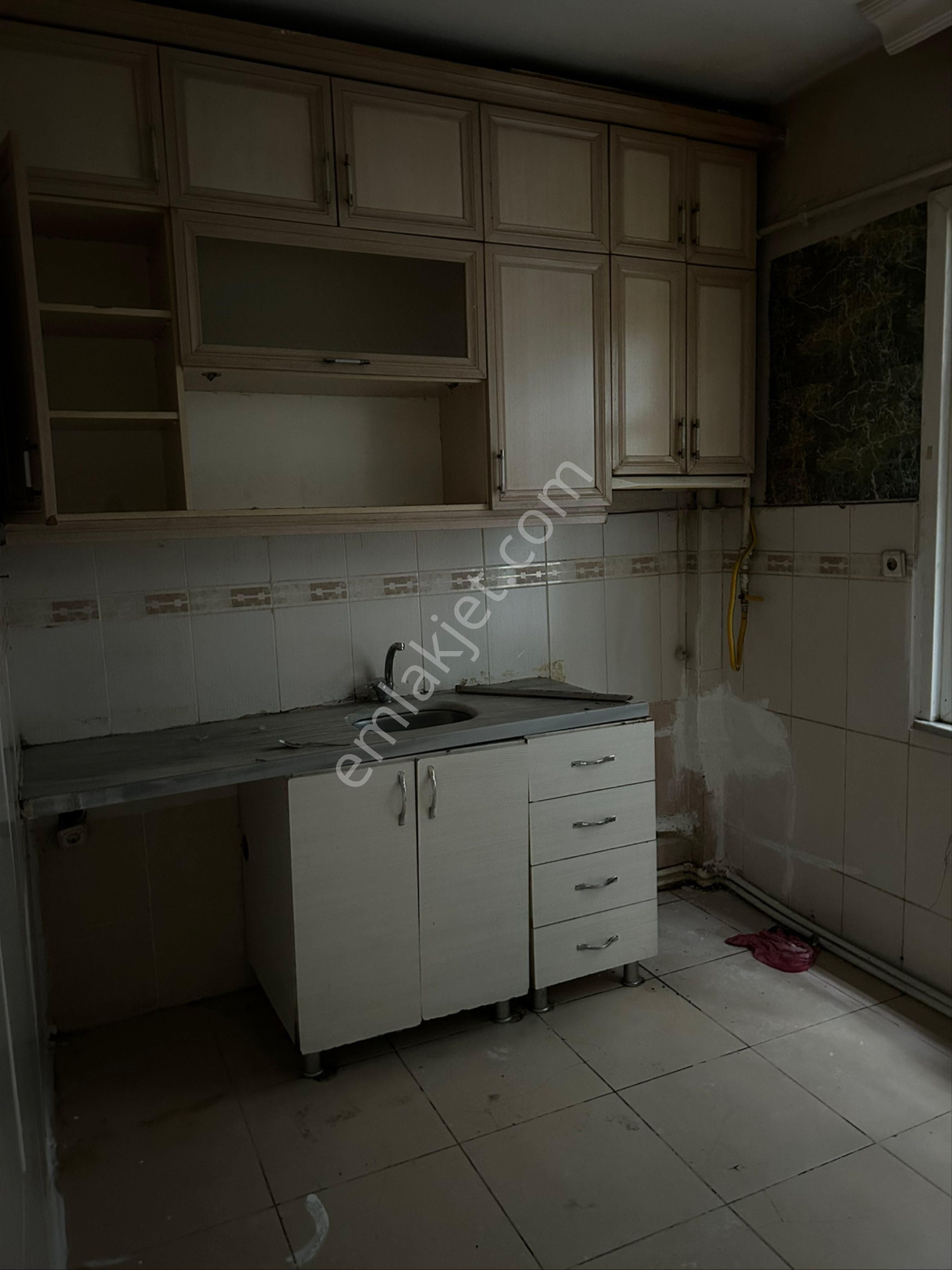 15 Temmuz Metro Yakını Kiralık 2+1 85 M2 Daire - Görsel 9