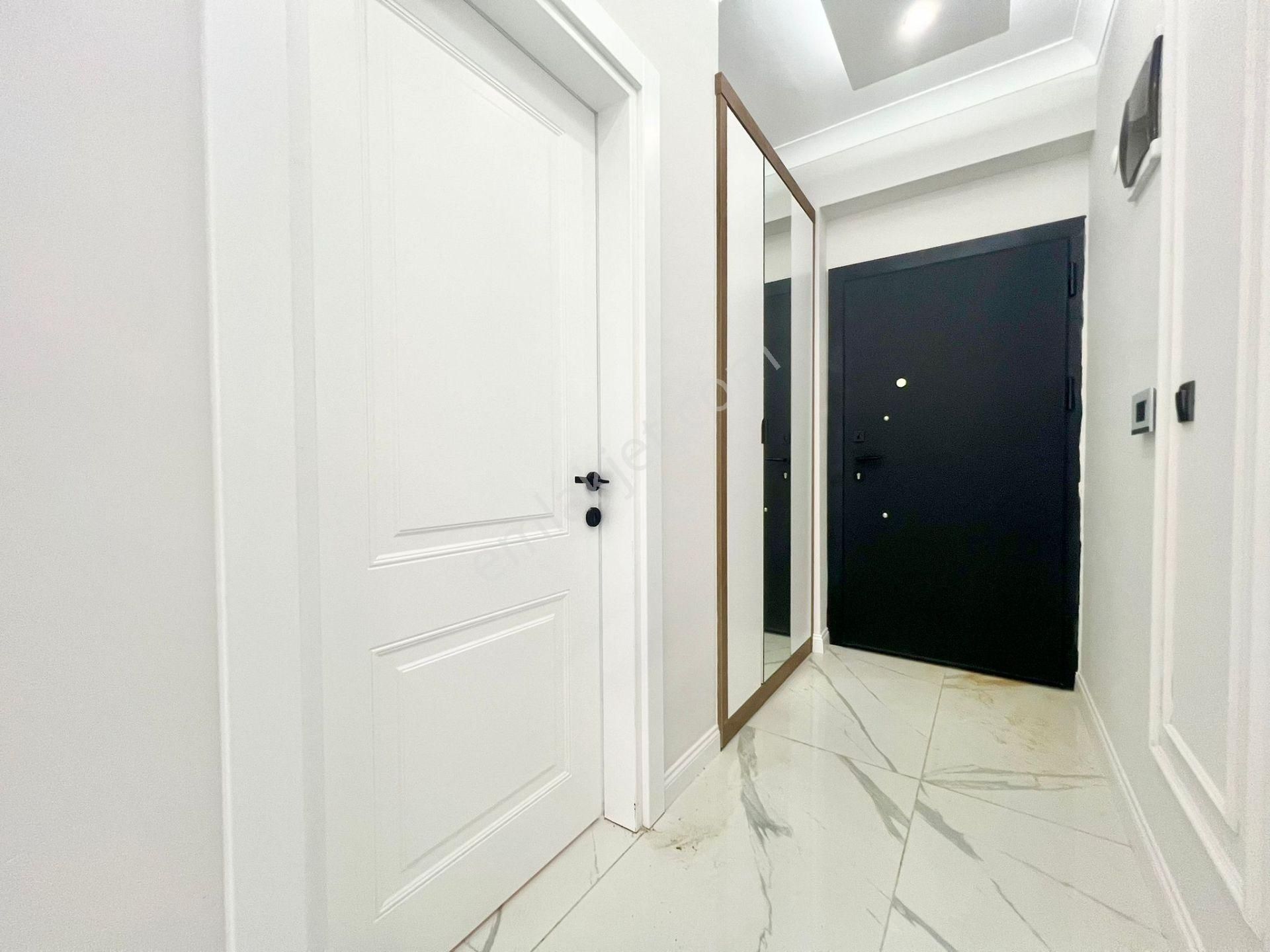 ⭐ay Emlak'tan⭐akçay'da Denize Sadece 50 M Muhteşem Konumlu Ön Cephe Şık Tasarımlı Satılık 3+1 Daire - Görsel 22