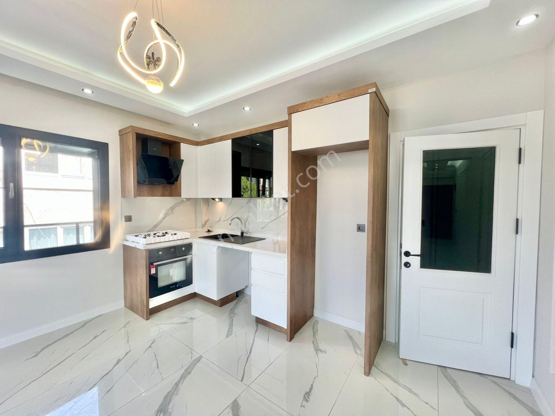 ⭐ay Emlak'tan⭐akçay'da Denize Sadece 50 M Muhteşem Konumlu Ön Cephe Şık Tasarımlı Satılık 3+1 Daire - Görsel 2