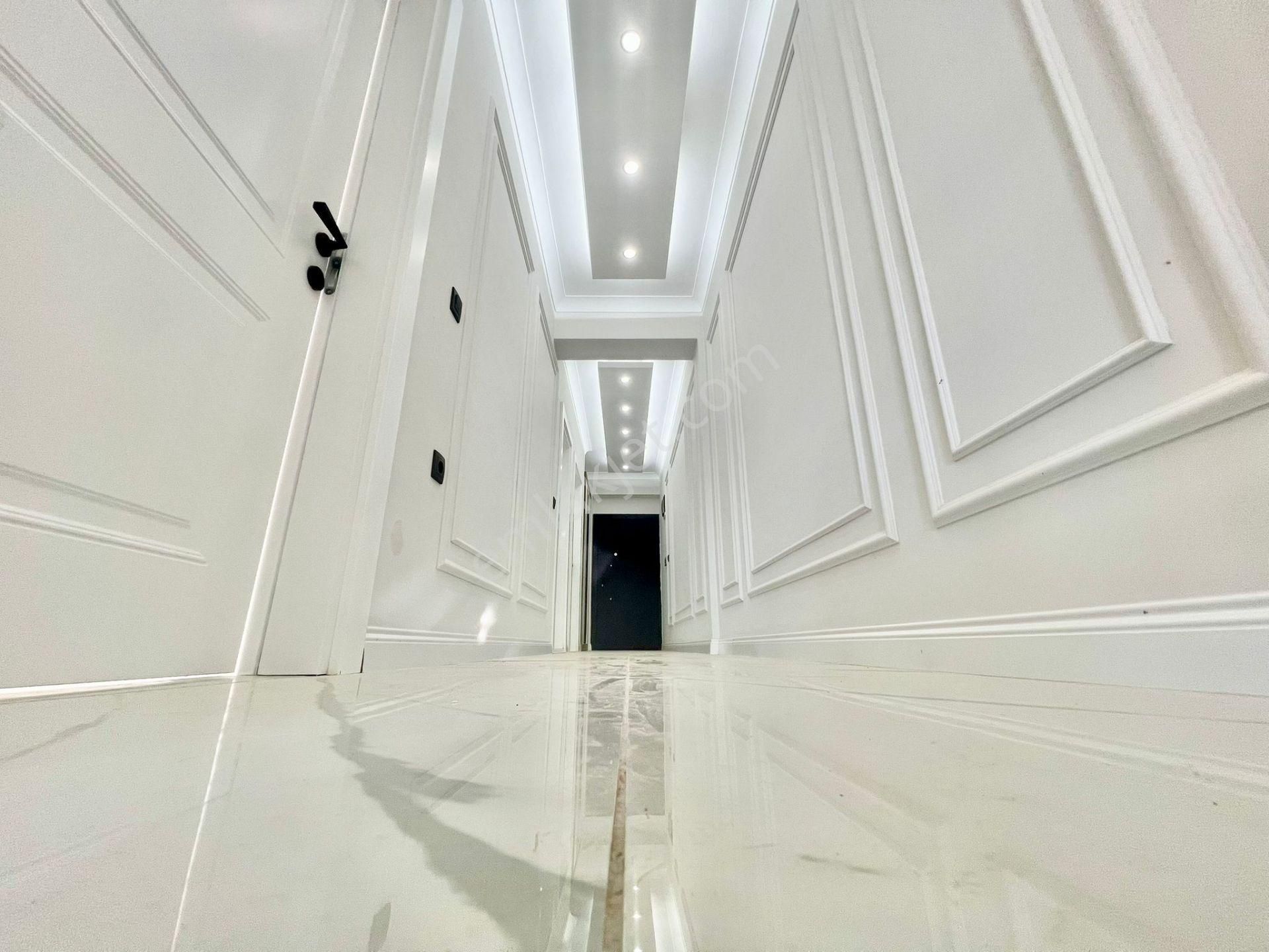 ⭐ay Emlak'tan⭐akçay'da Denize Sadece 50 M Muhteşem Konumlu Ön Cephe Şık Tasarımlı Satılık 3+1 Daire - Görsel 10