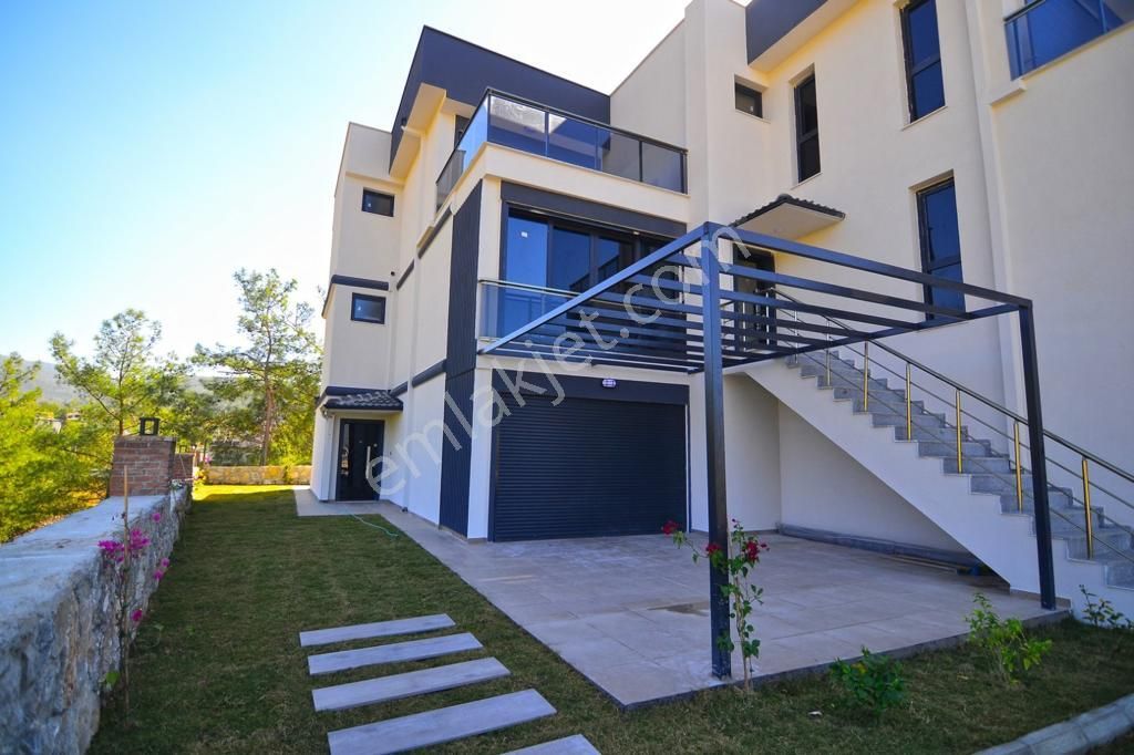 Aydın Akbük'te Satılık 4+2 Havuzlu Bahçeli Full Deniz Ve Orman Manzaralı Eşyalı Müstakil Villla - Görsel 28