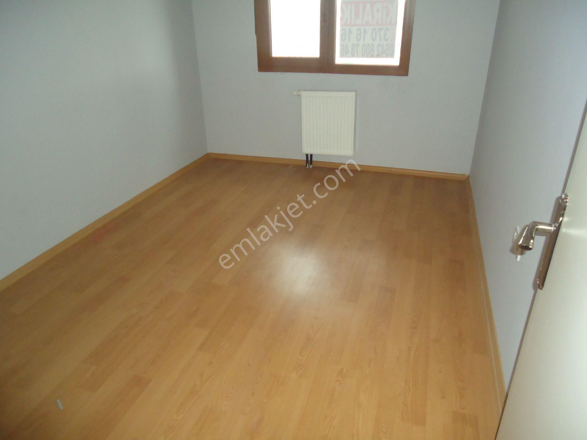 Krc'den Uzun Bloklarda Manzaralı Kiralık 3+1 Daire - Görsel 8