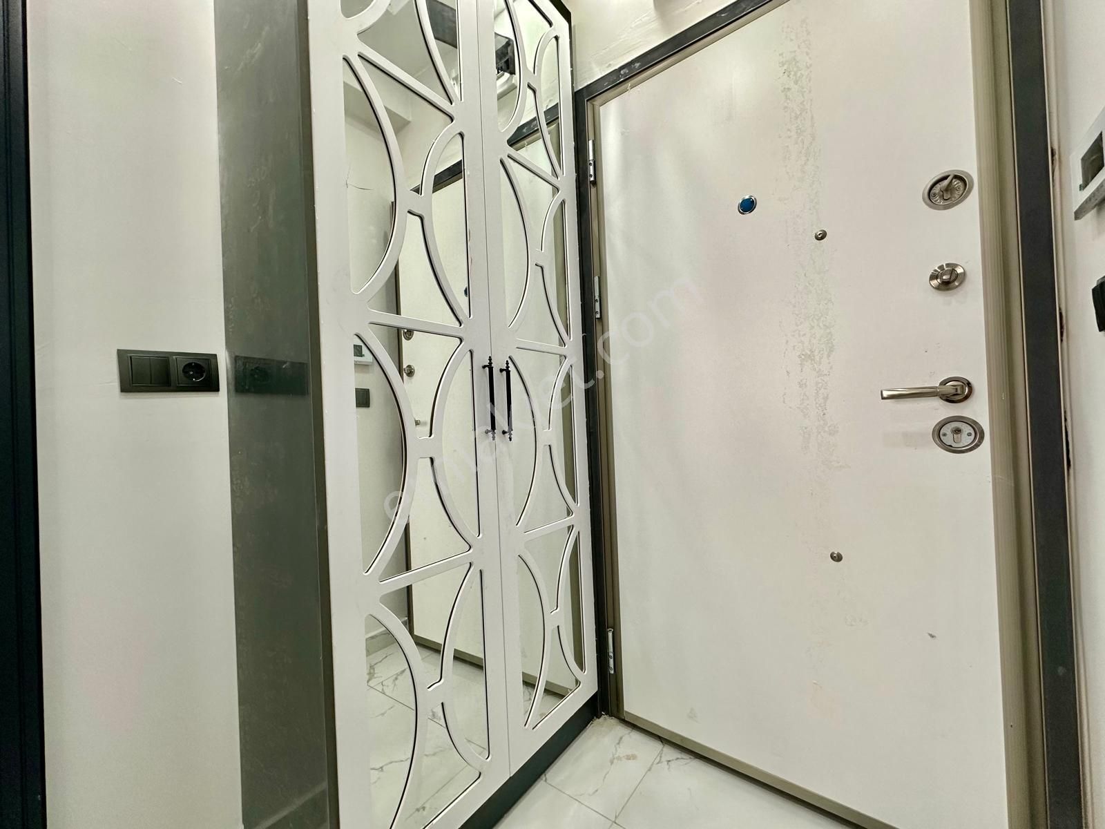 ⭐yetkili Ay Emlak'tan⭐yerden Isıtmalı Kapalı Balkonlu Şık Tasarımlı Ön Cephe Satılık 1+1 Lüks Daire - Görsel 23