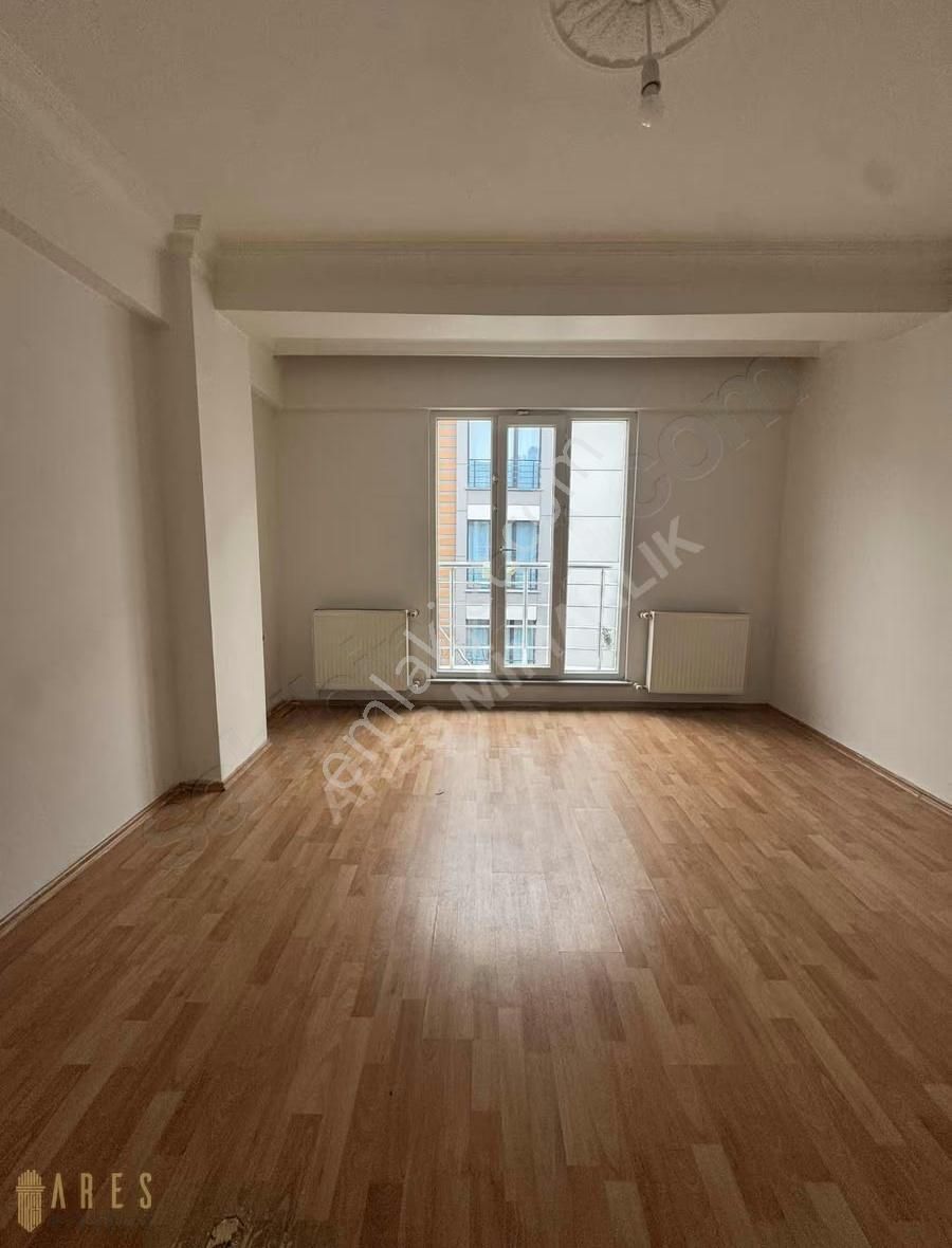 Aresten Metrobüse 10 Dk Yürüme Mesafesinde De 2+1 Kiralık Daire - Görsel 2