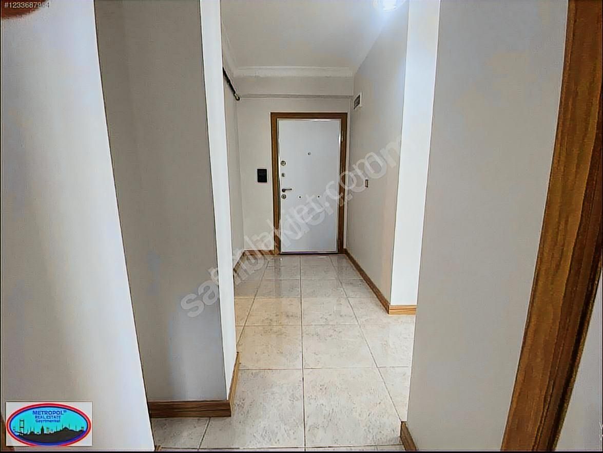 Kağıthane Hürriyet Mah. 9 Yıllık Binada Otoparklı Acil Satılık - Görsel 6