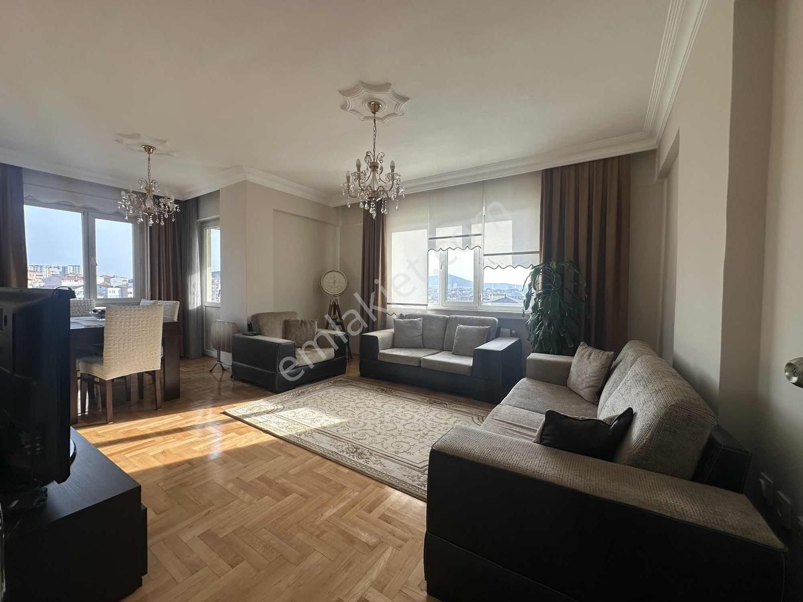 Ekşioğlu Akkaya Sitesi Satılık 3+1 Daire 6.800.000 Tl