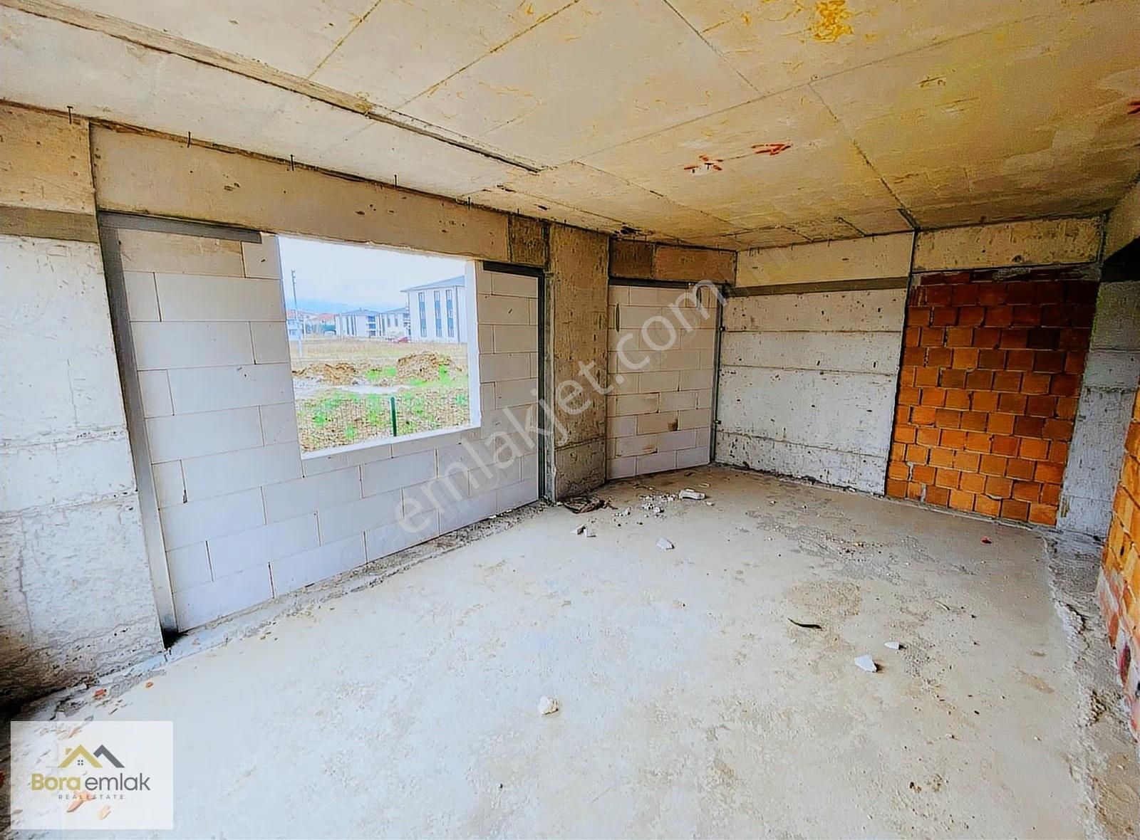 Bora Emlak'dan Ömercikler Mahallesi'nde Satılık 3+1 Daire - Görsel 2