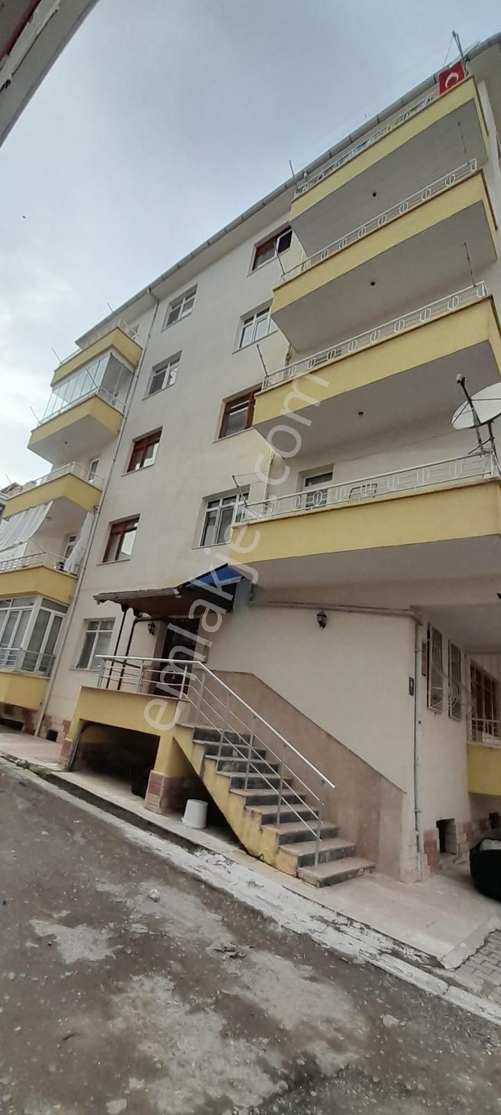 Yenikent Cumhuriyet Bulvarında Merkezde Satılık 3+1 Daire - Görsel 11