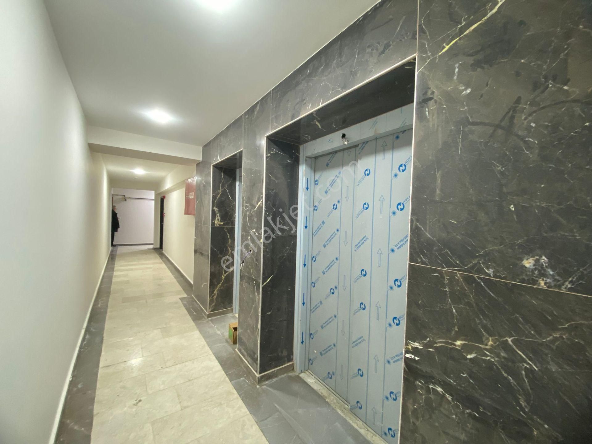 Hükümet Konağı Karşısı Sitede Otopaklı 3,5+1 Lüks Kiralık Daire - Görsel 27