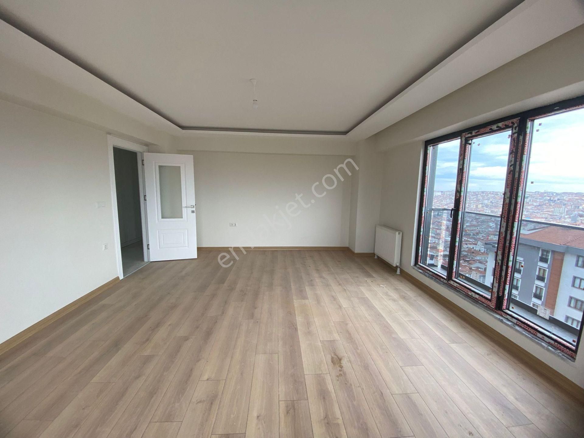 Hükümet Konağı Karşısı Sitede Otopaklı 3,5+1 Lüks Kiralık Daire - Görsel 2