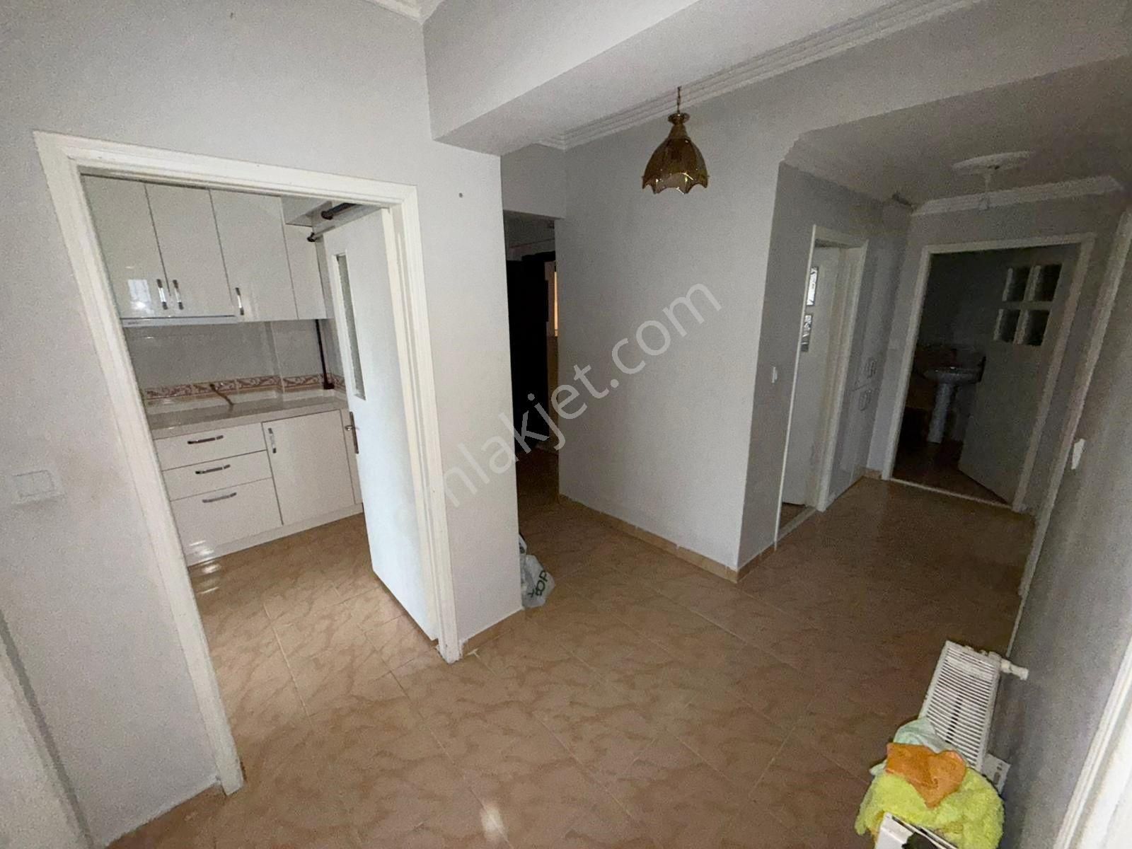 Krc'den Anadolu Caddesine Okula Marketlere Yakın Satılık 3+1 Daire - Görsel 13