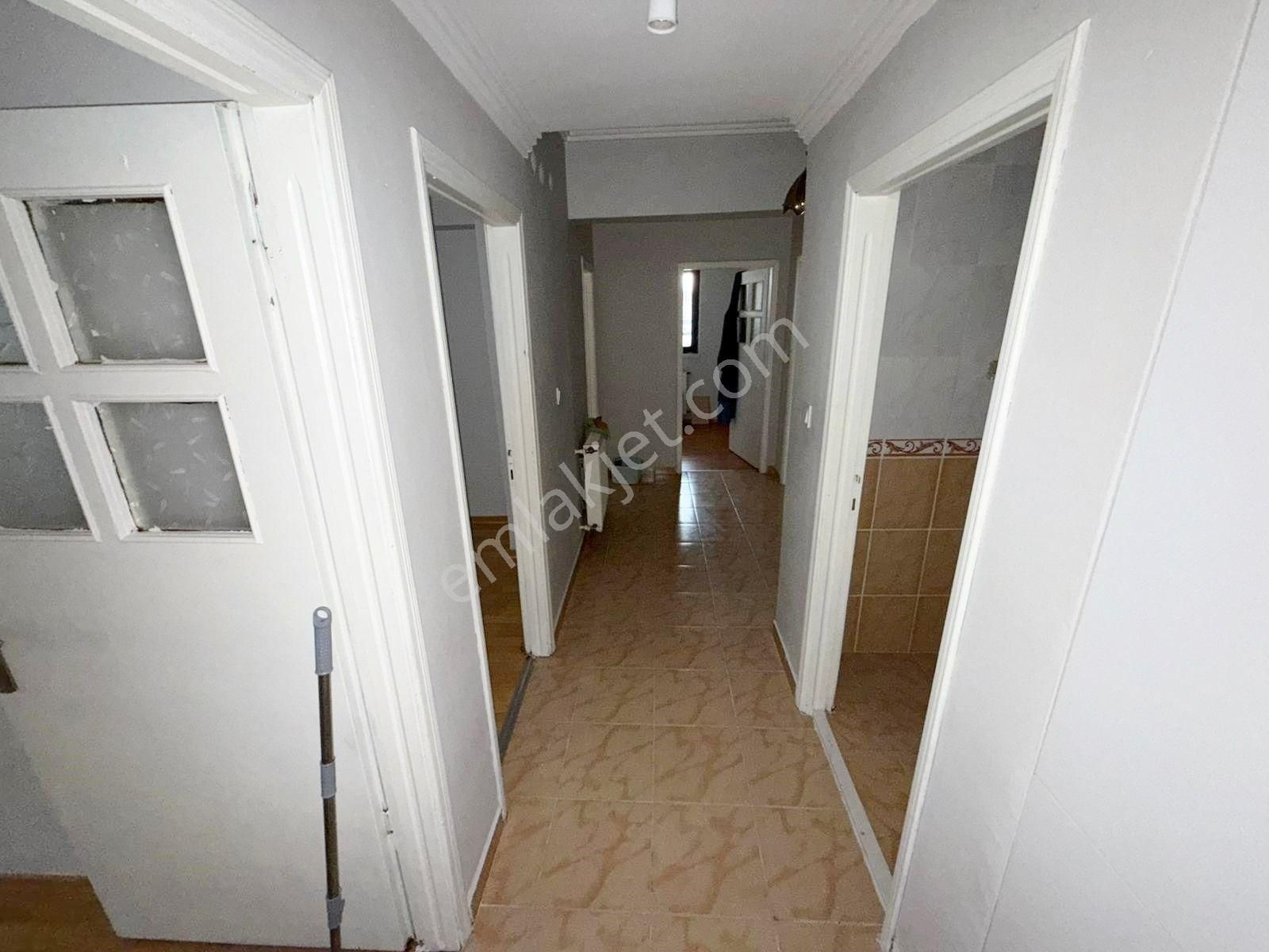 Krc'den Anadolu Caddesine Okula Marketlere Yakın Satılık 3+1 Daire - Görsel 14