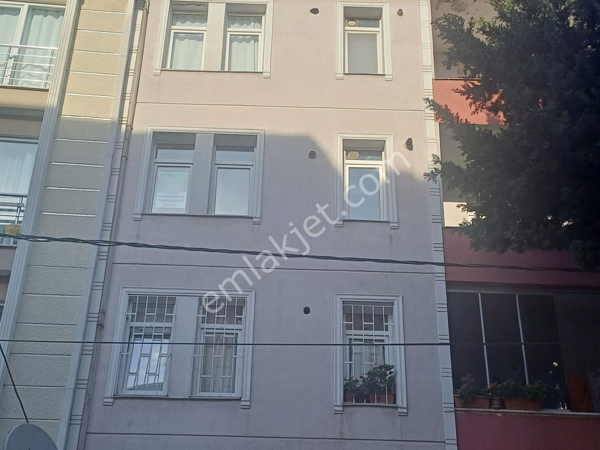 Mustafa Kemal Paşada Kiralık 2+1 Arakat Daire