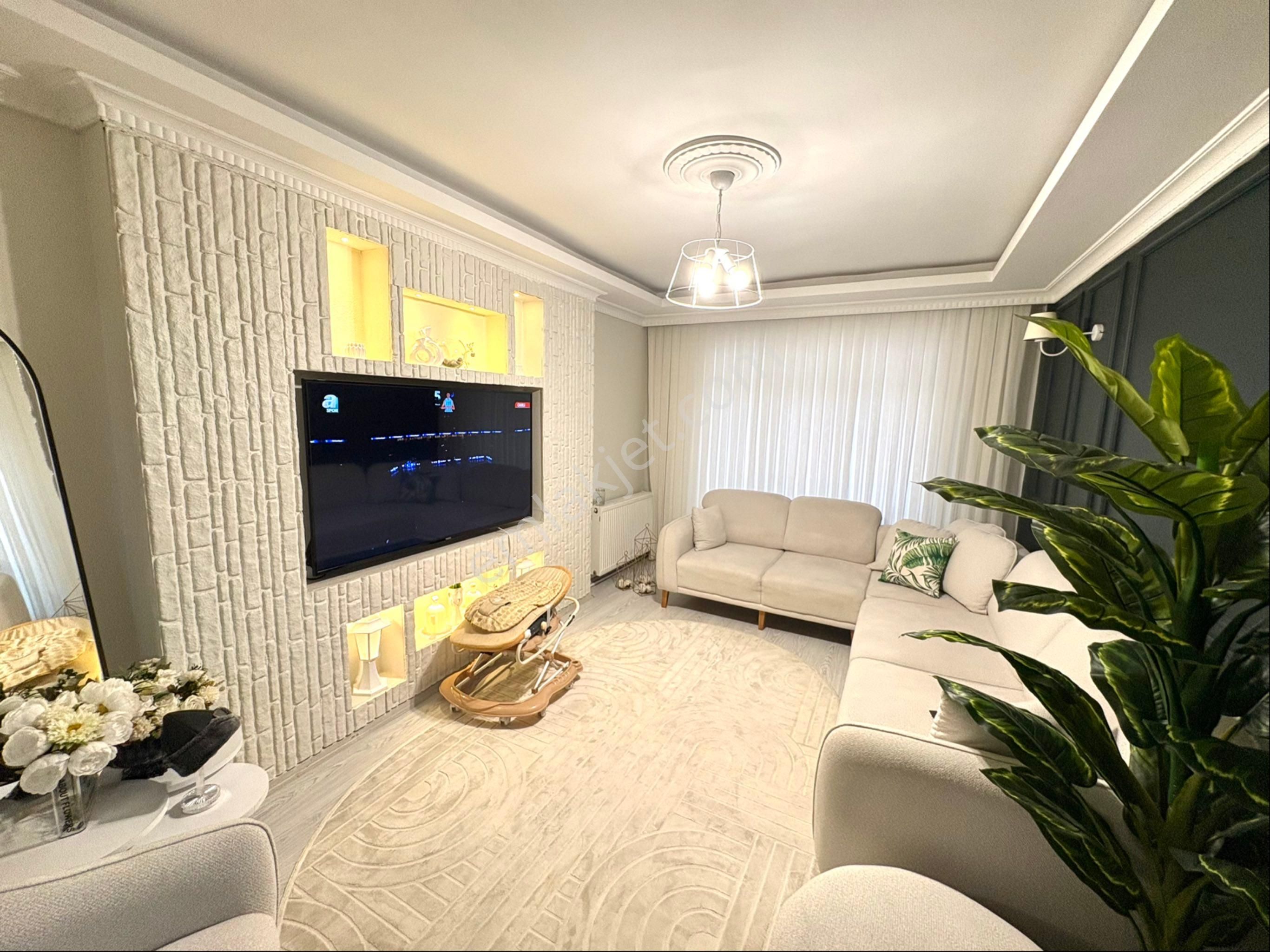 Emir Den 2+1 3 Kat Yeni Bina Emsalerinden Geniş Malofun Dibinde - Görsel 3