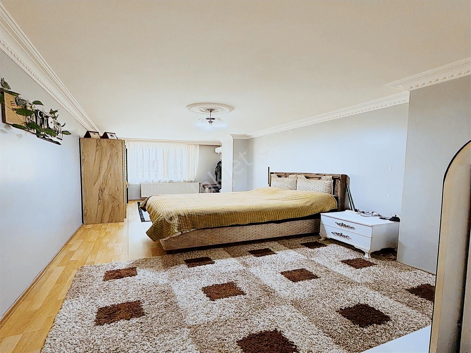 Metrobüse 5 Dk Mesafede !!! 125m² Balkonlu İskanlı 3+1 Daire - Görsel 11