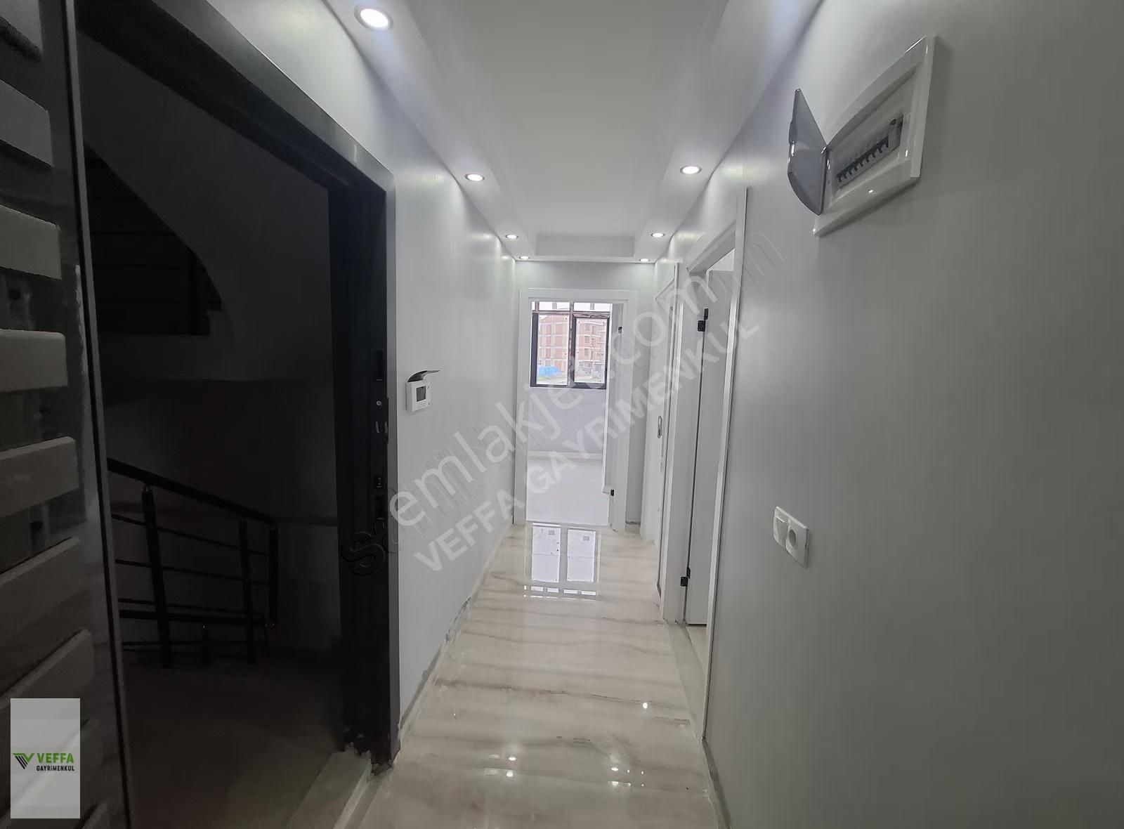 Çayırova Akse'de Lüks 3+1 Ara Kat Daire - Butik Sitede - Görsel 3