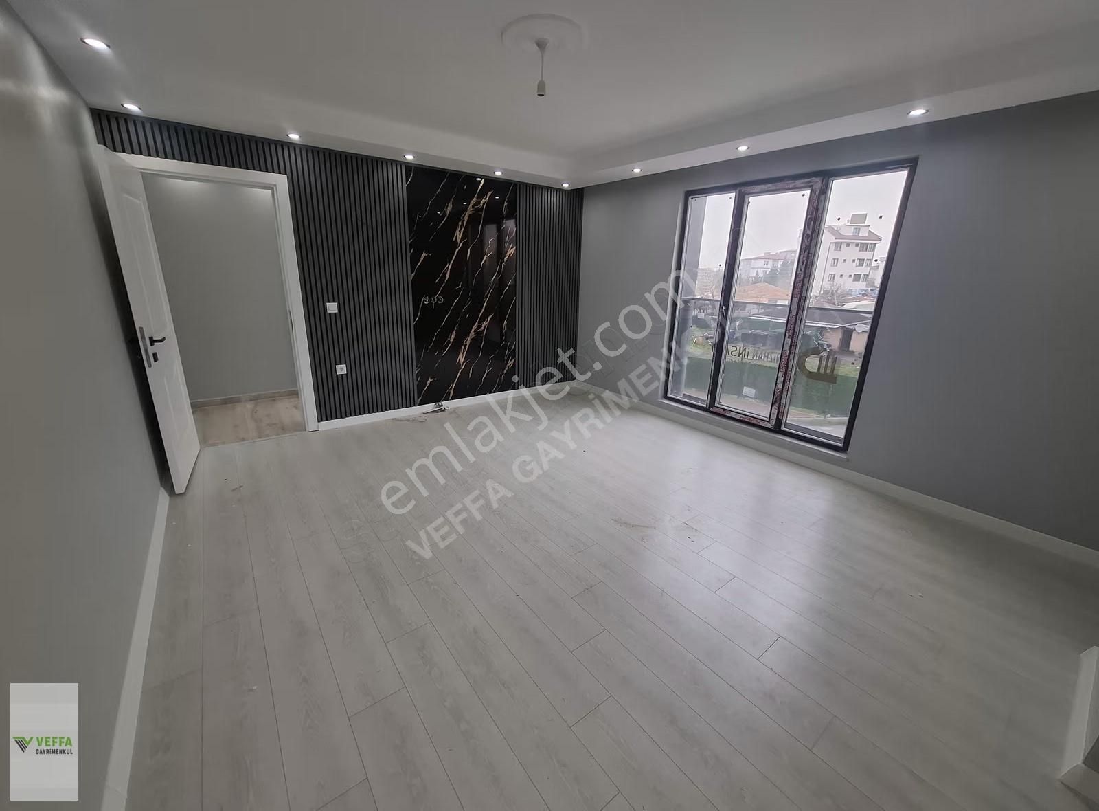 Çayırova Akse'de Lüks 3+1 Ara Kat Daire - Butik Sitede - Görsel 2