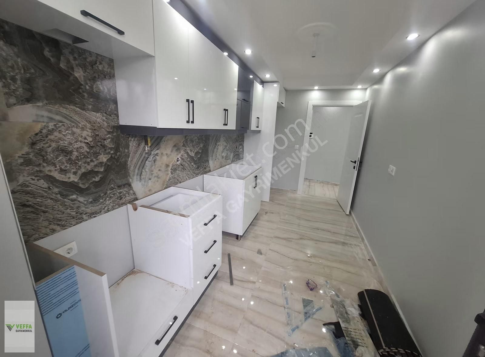 Çayırova Akse'de Lüks 3+1 Ara Kat Daire - Butik Sitede - Görsel 7
