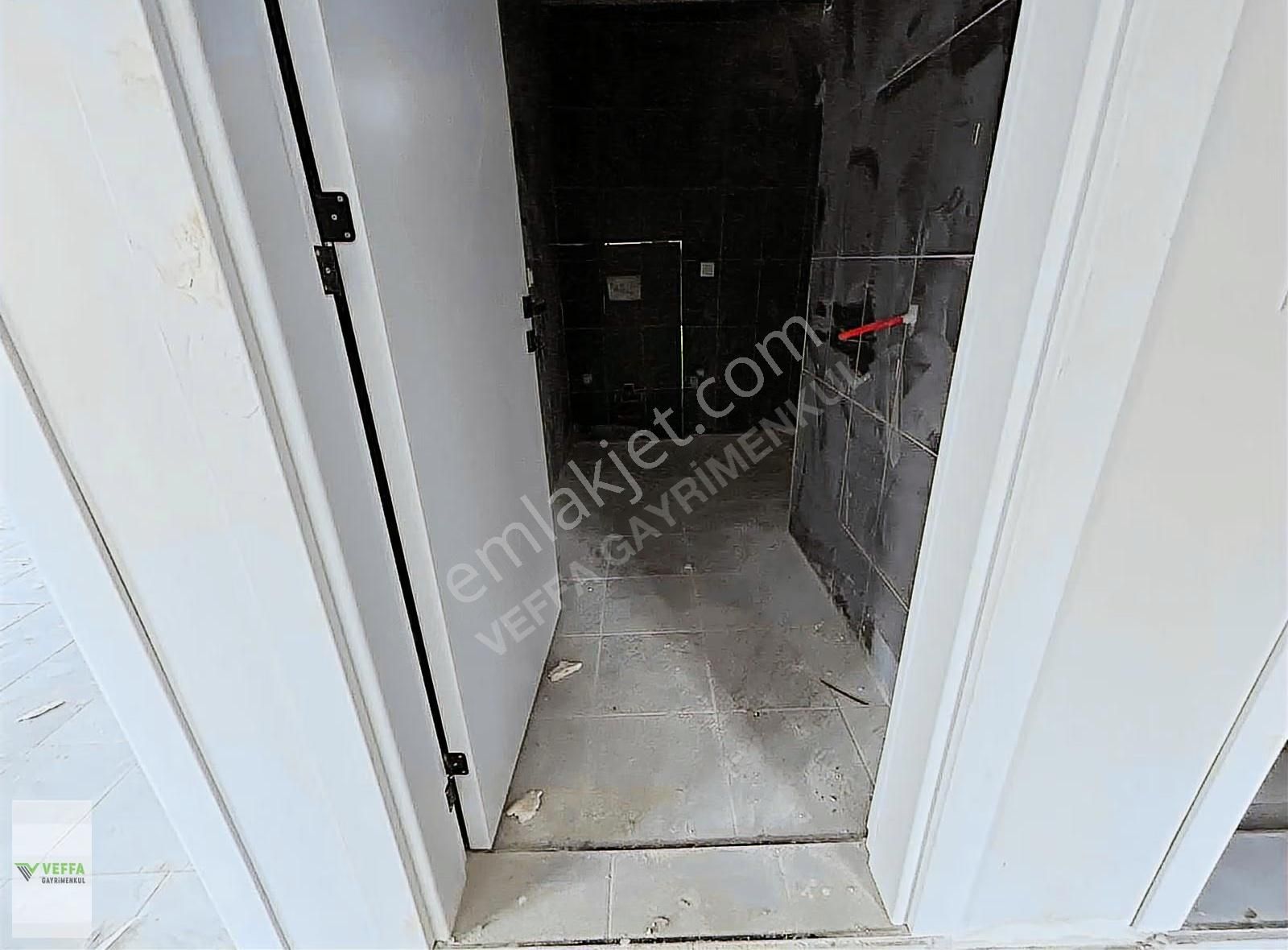 Çayırova Özgürlk Mah. Ana Caddede Hastane Yakını 80 M2 2+1 Daire - Görsel 5