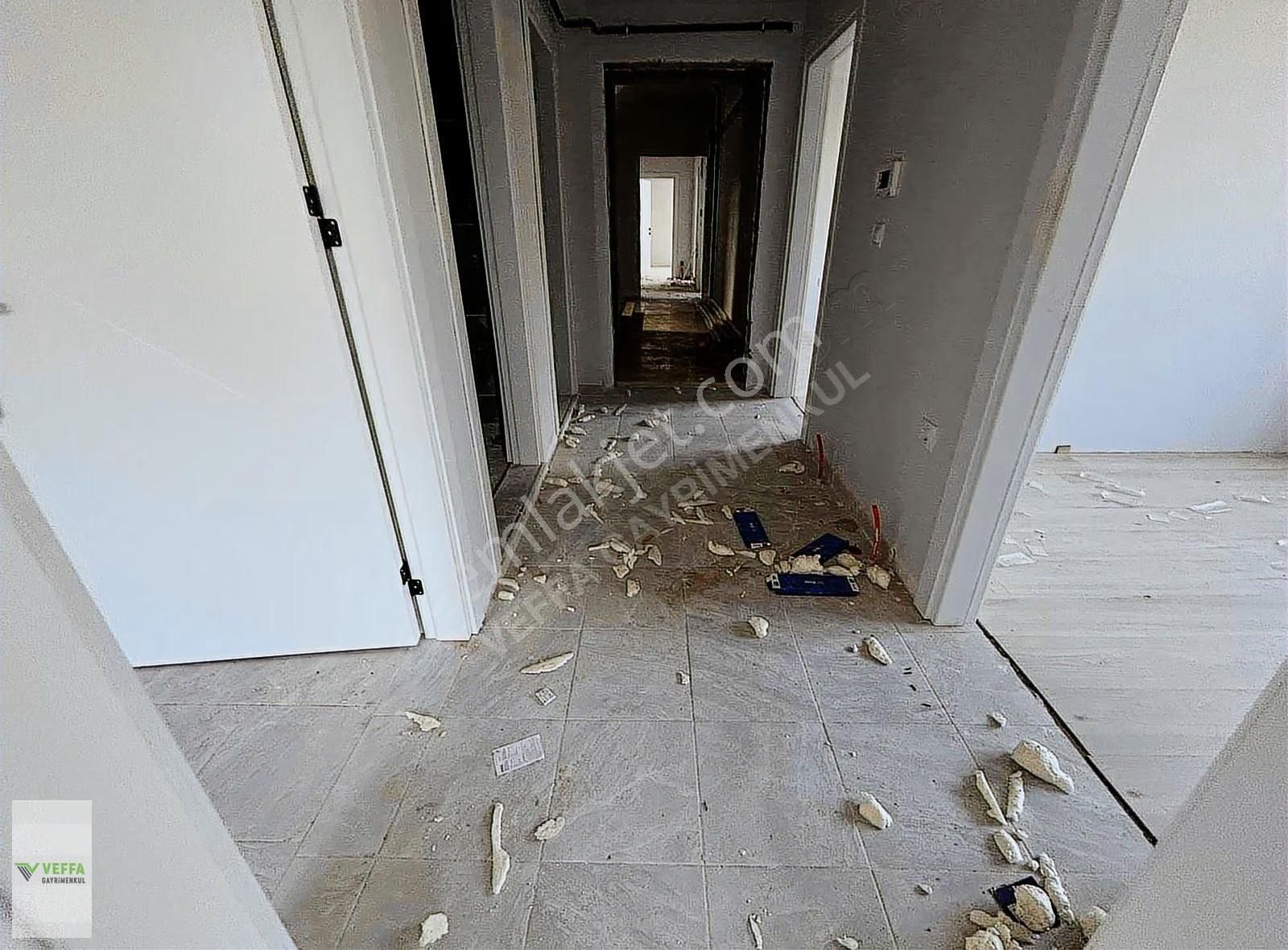 Çayırova Özgürlk Mah. Ana Caddede Hastane Yakını 80 M2 2+1 Daire