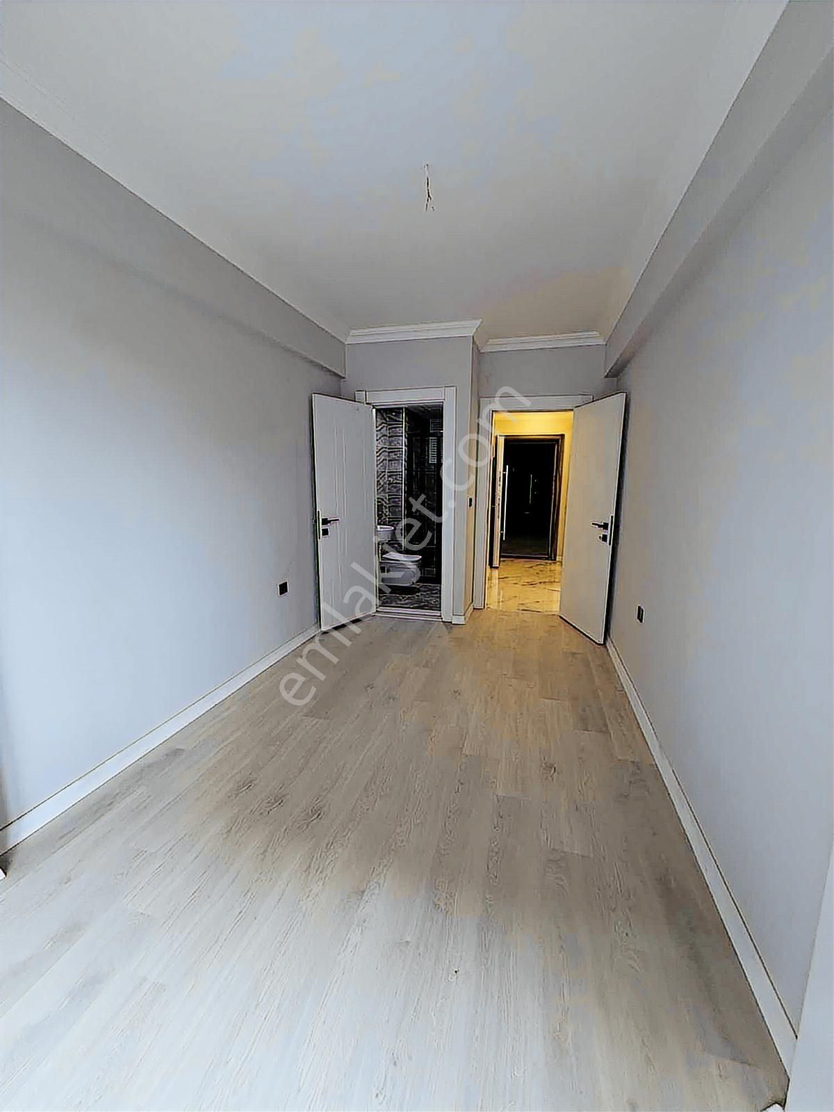 Menemende Satılık Daire 3+1 Teraslı Lüks Kapalı Mutfak - Görsel 5