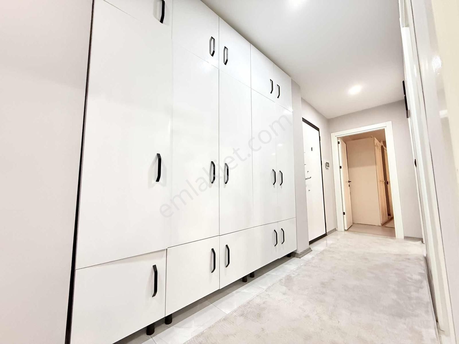 Görüp_görebileceğiniz_en_iyi_2+1_cadde_üstünde_sıfır_ - Görsel 28