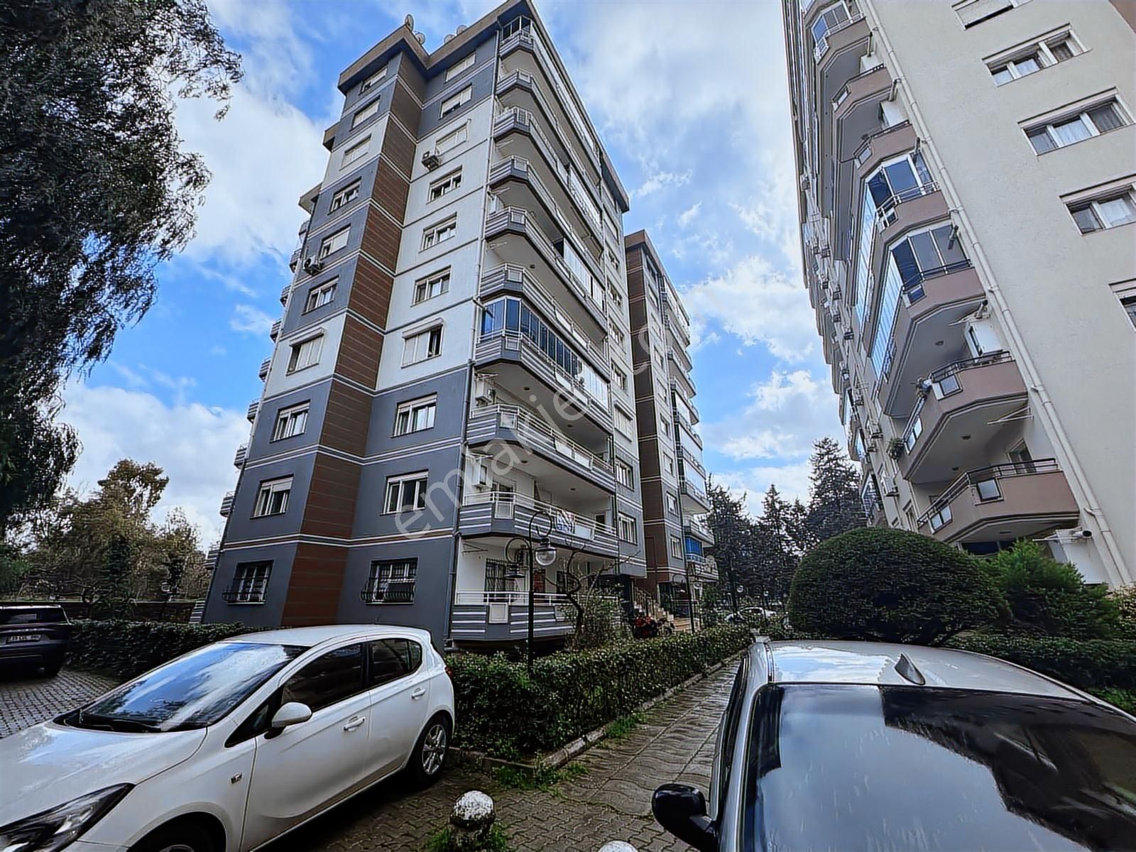 Buca Dalyan Sitesi 3+1 145 Metrekare Kiralık Daire