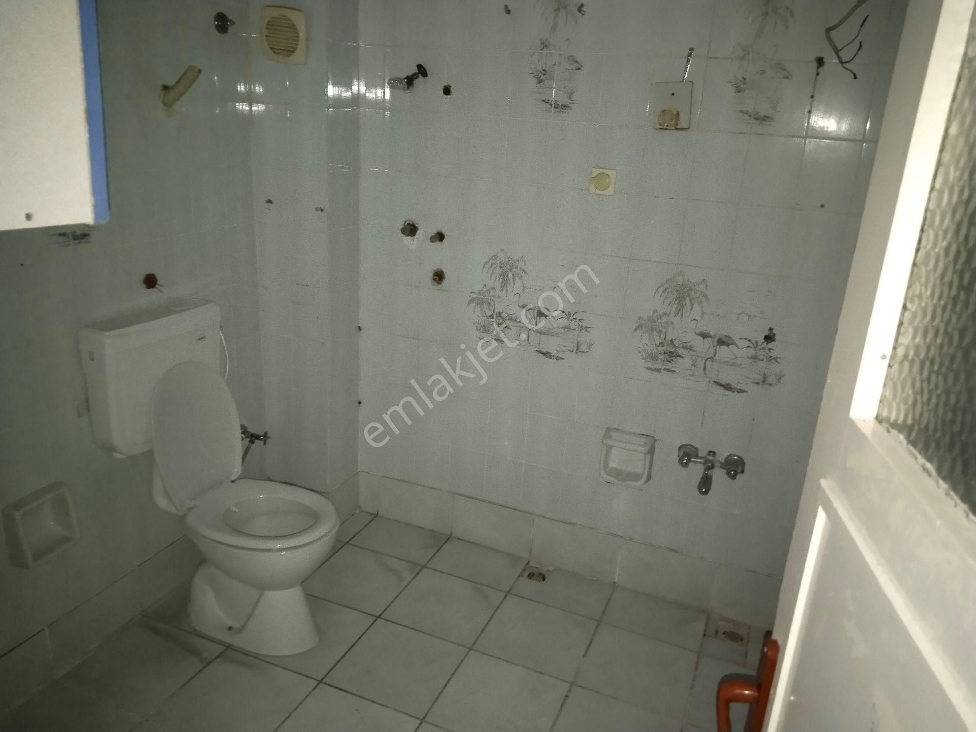 Bergama Turabey Mah Üç Kemer Caddesi Yakını 2+1 Geniş Kiralık Daire - Görsel 20
