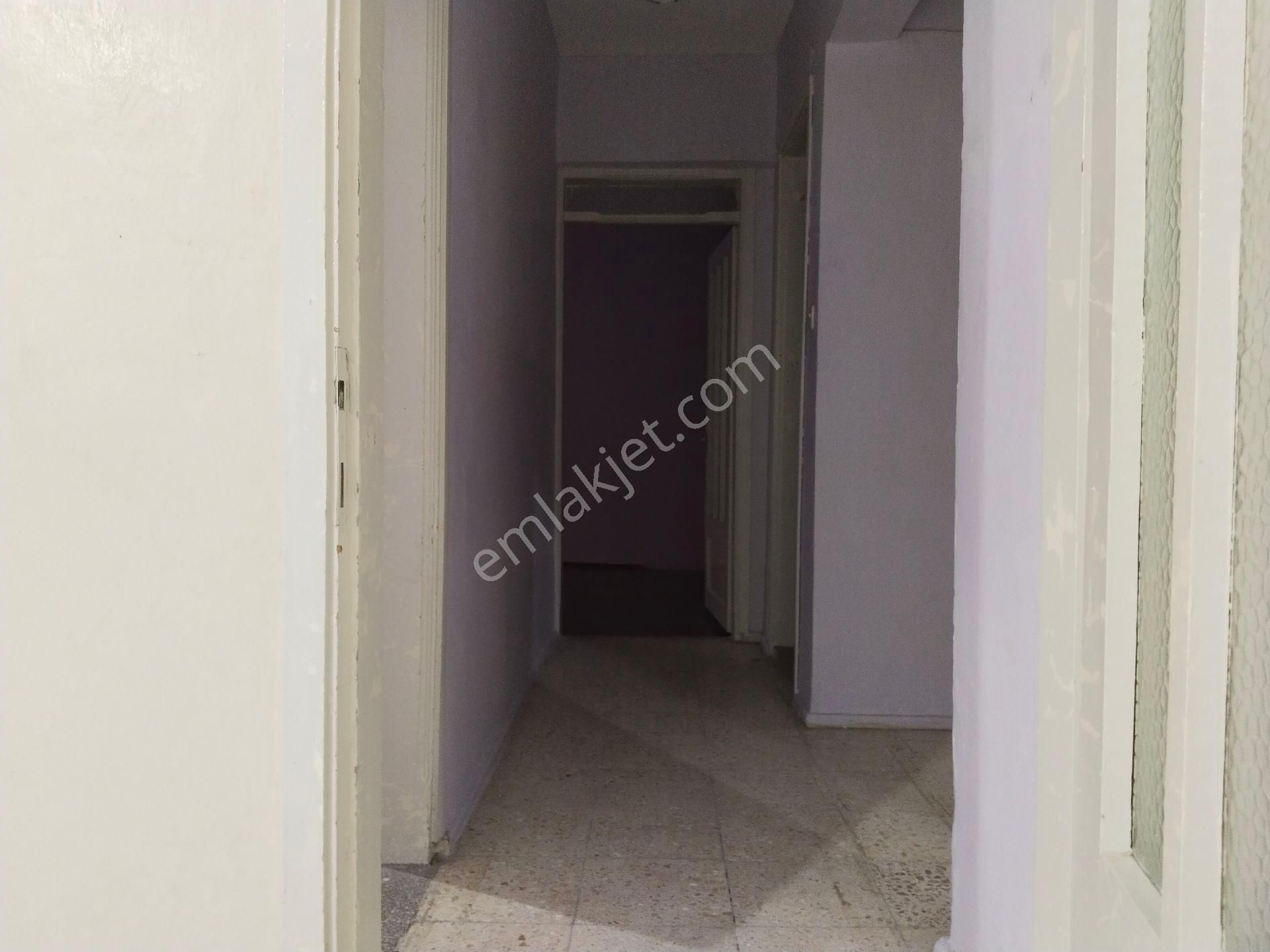 Bergama Turabey Mah Üç Kemer Caddesi Yakını 2+1 Geniş Kiralık Daire - Görsel 24