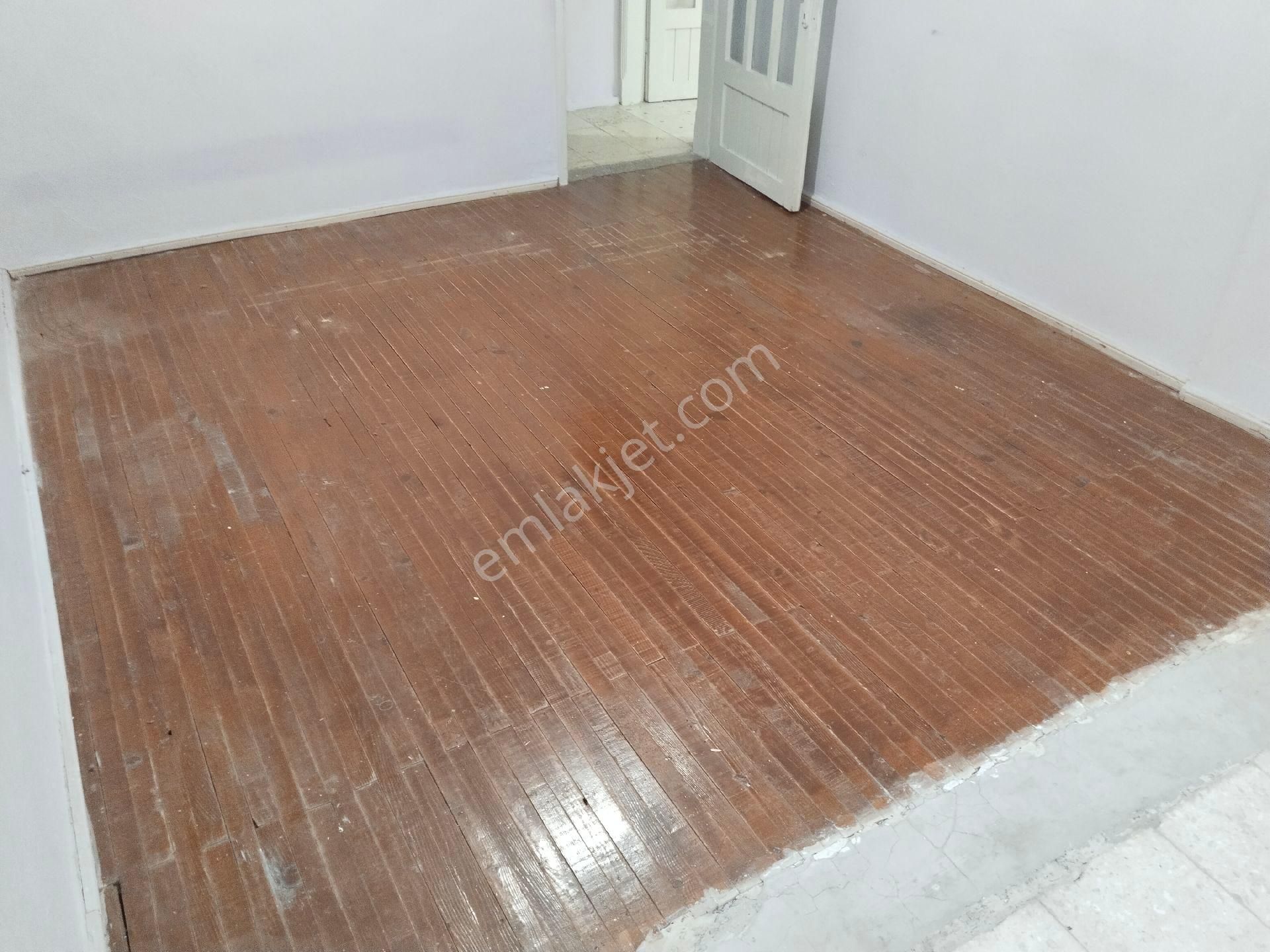 Bergama Turabey Mah Üç Kemer Caddesi Yakını 2+1 Geniş Kiralık Daire - Görsel 26