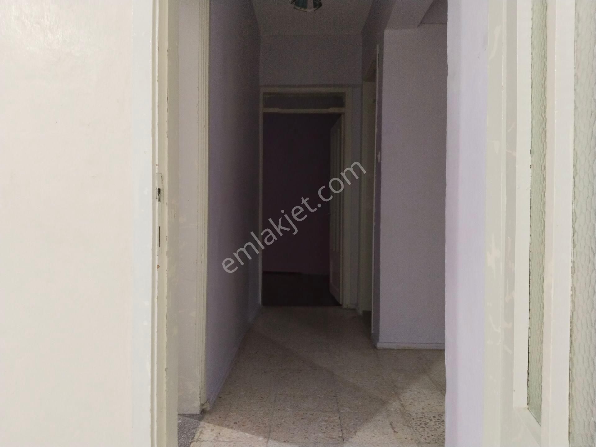 Bergama Turabey Mah Üç Kemer Caddesi Yakını 2+1 Geniş Kiralık Daire - Görsel 23