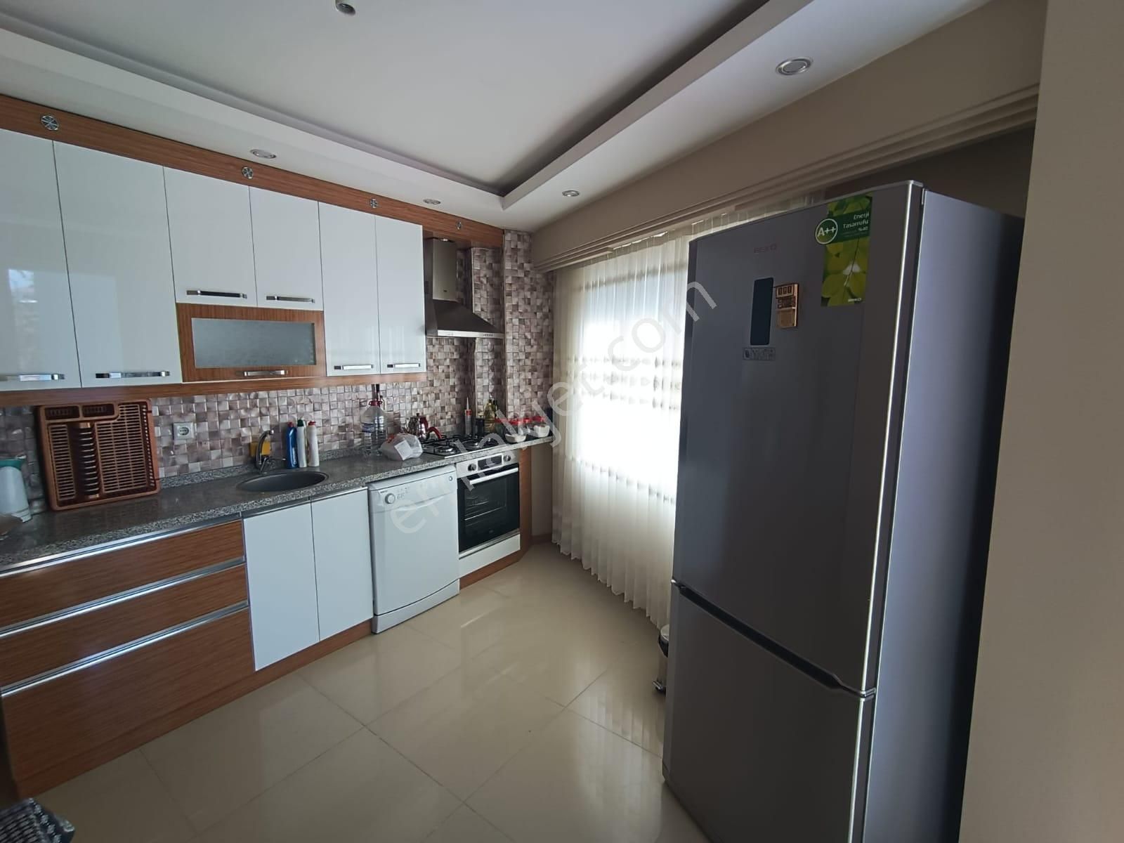 Kaan Emlaktan Satılık Fırsat Daire