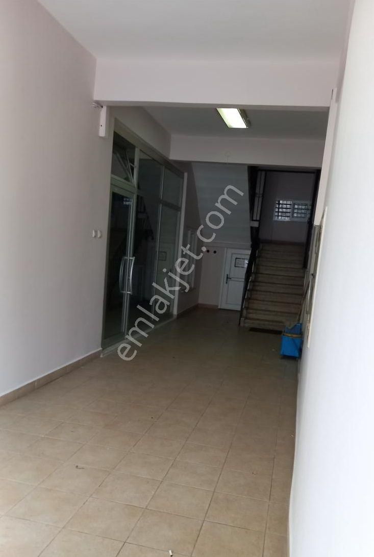 Paşabahçe Merkez Pasaj İçinde İkinci Kat Büro & Ofis - Görsel 12