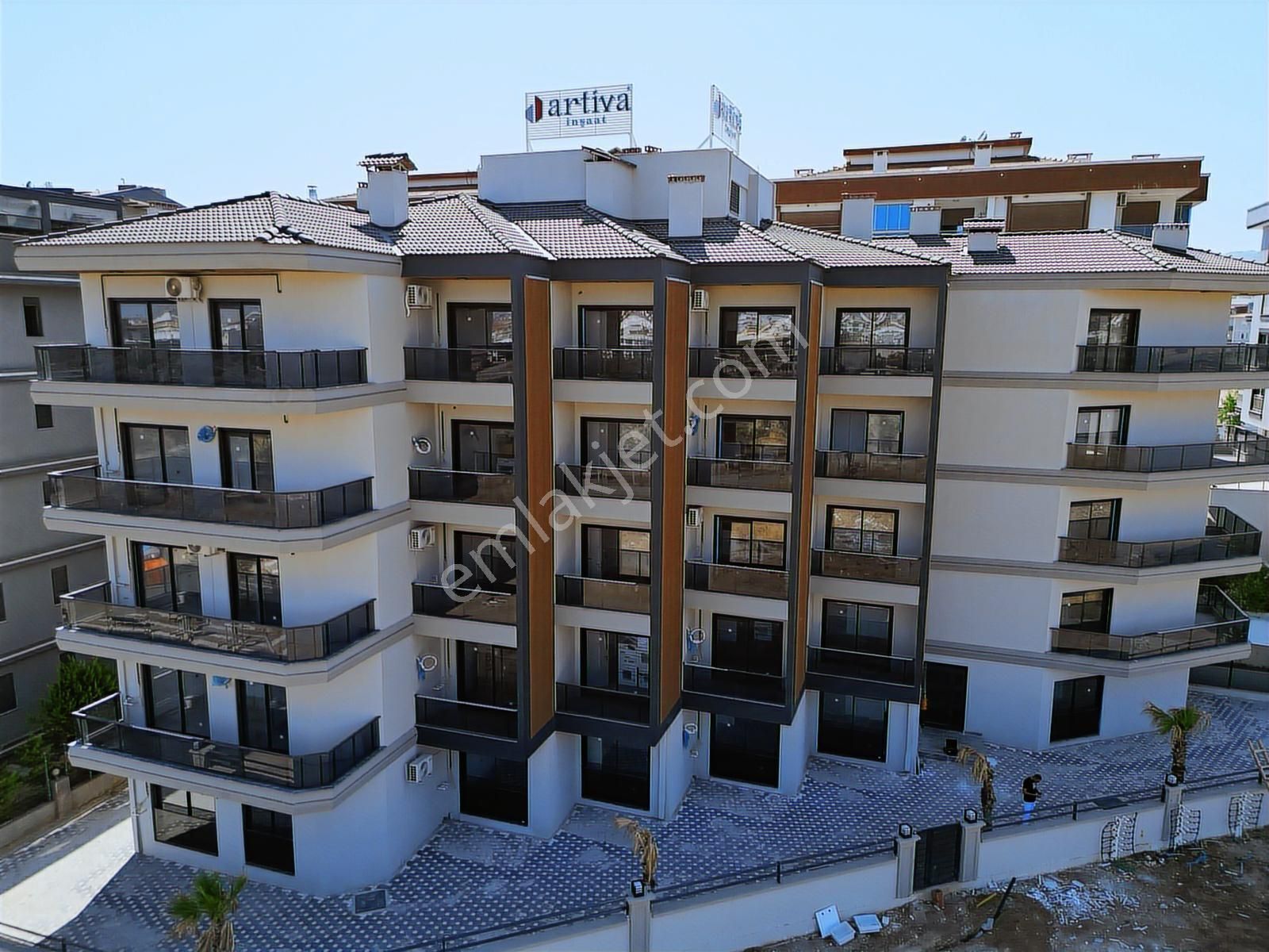 Q'zen Den Çevre Yolunda Arakat 45 M2 1+1 Daireler