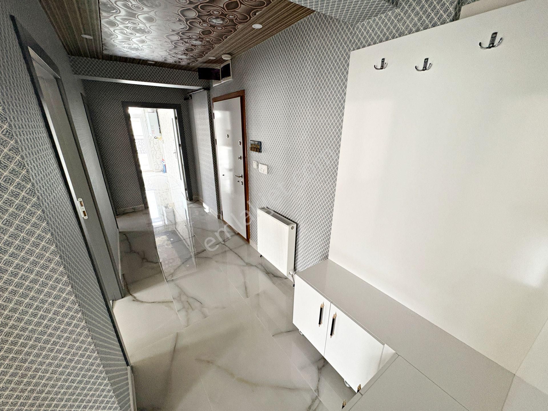 3+1 3.kat Cadde Paraleli Yeni Bina Toplu Taşımaya Ulaşımı Kolay - Görsel 17