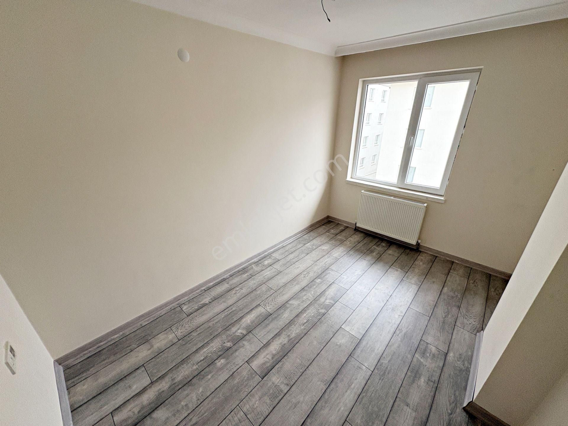 3+1 3.kat Cadde Paraleli Yeni Bina Toplu Taşımaya Ulaşımı Kolay - Görsel 18